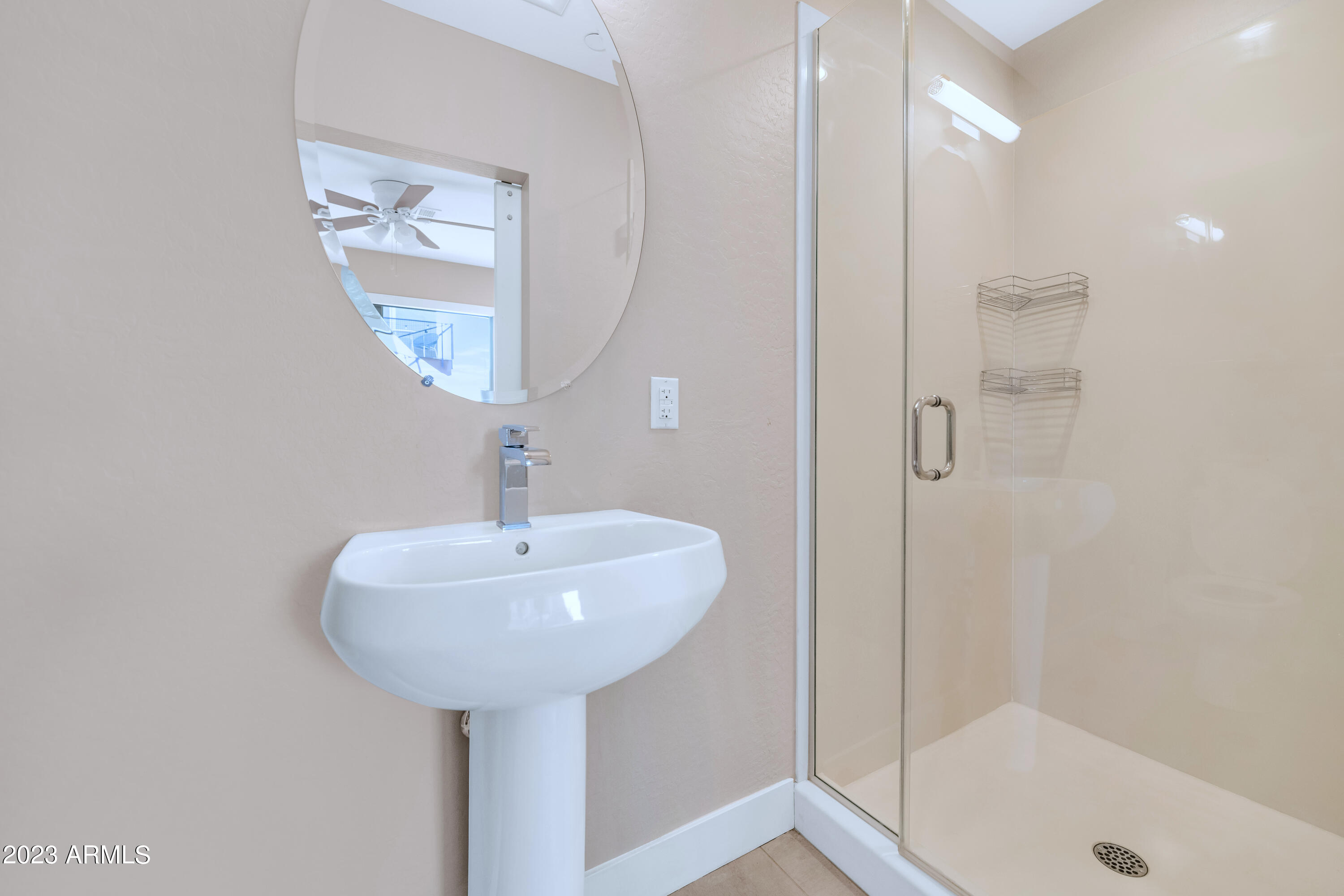 820 N 8TH Avenue, 13