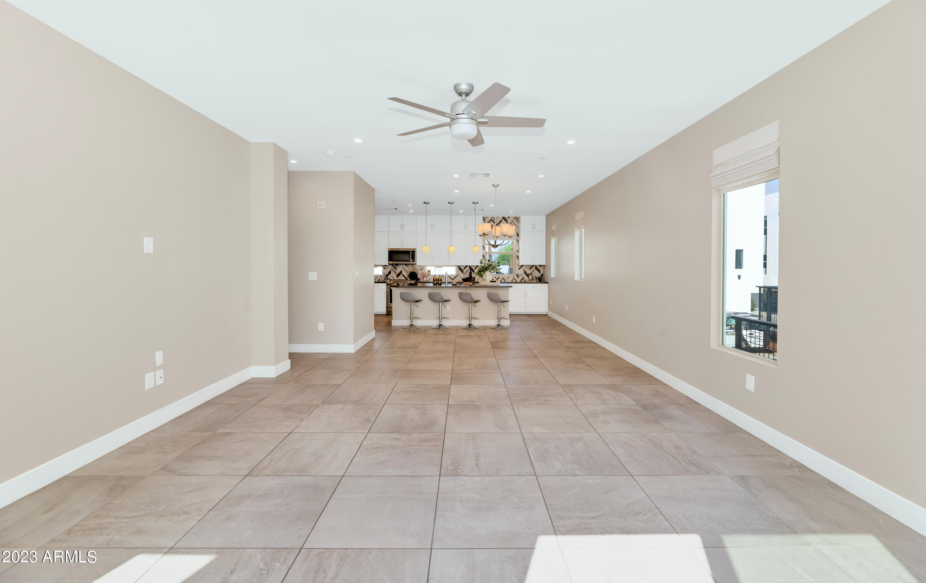 820 N 8TH Avenue, 13