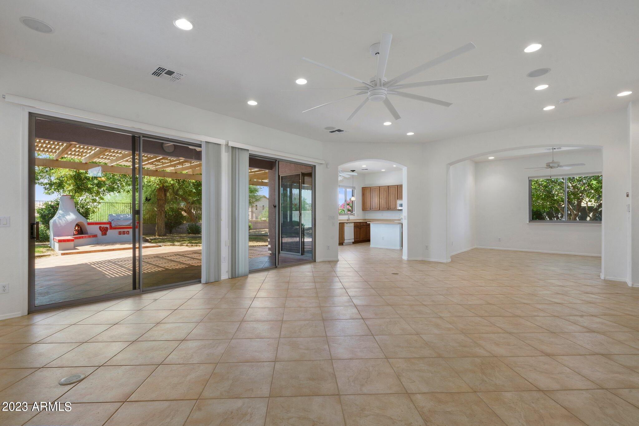 6771 W El Cortez Place
