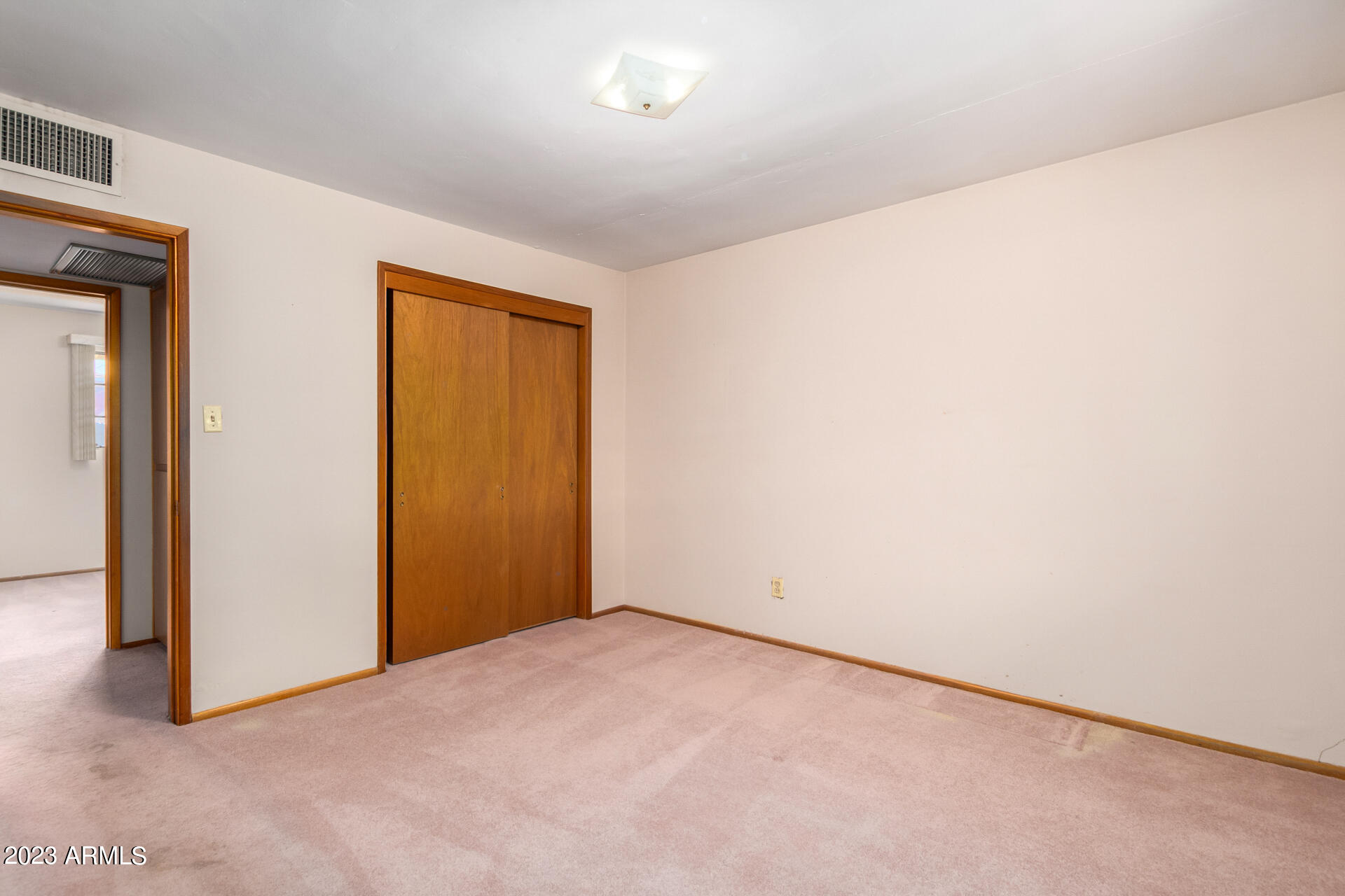 3815 W LAMAR Road