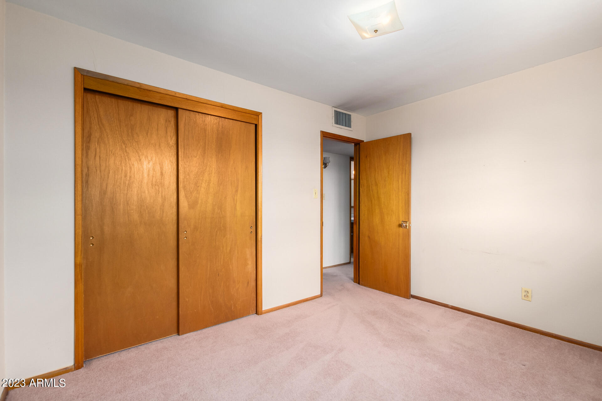 3815 W LAMAR Road