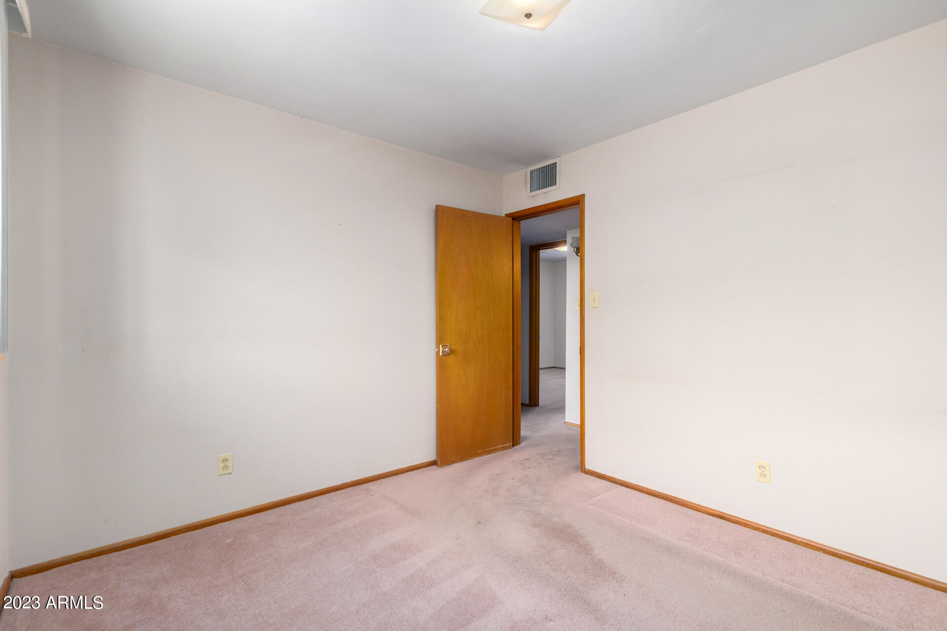 3815 W LAMAR Road