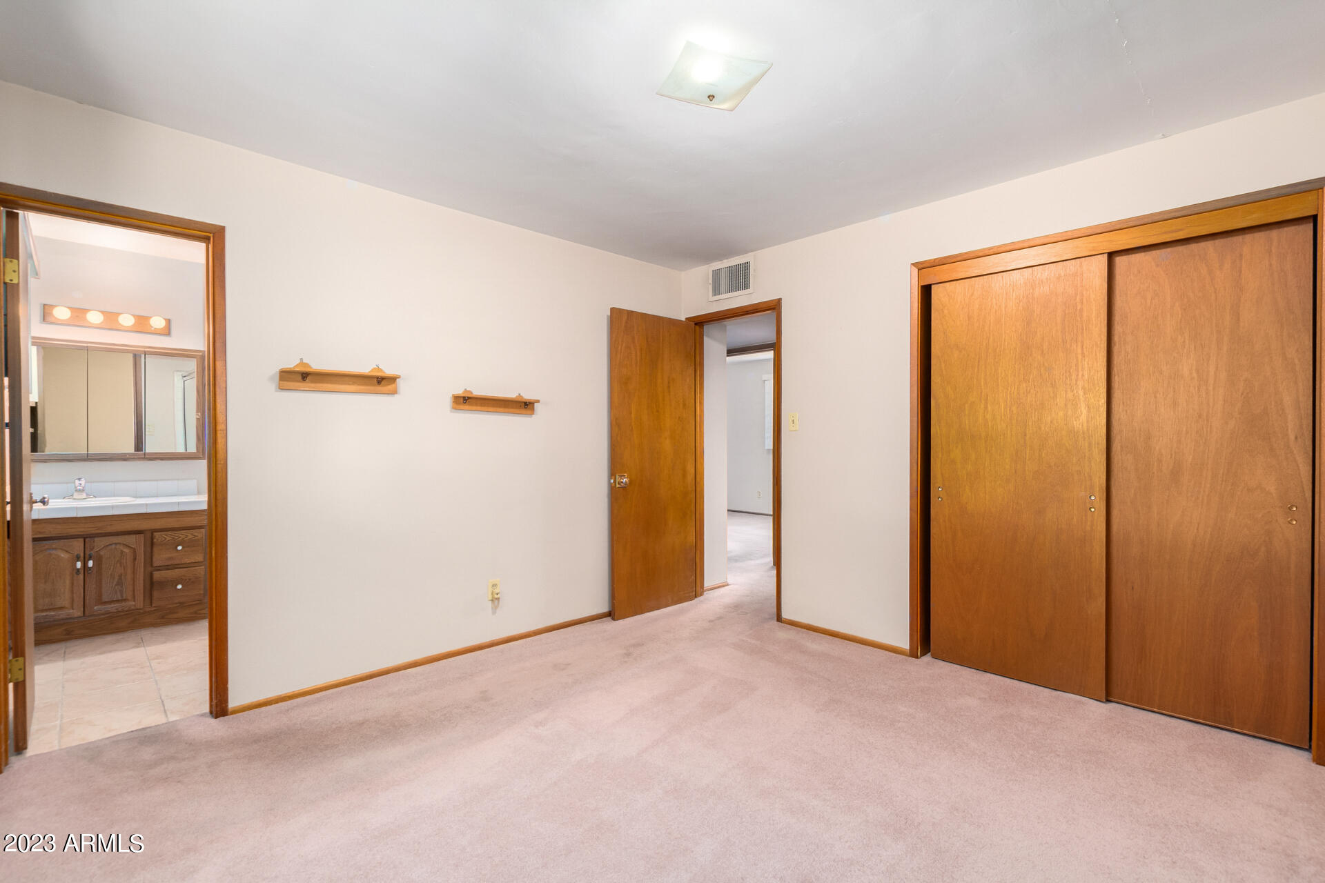 3815 W LAMAR Road