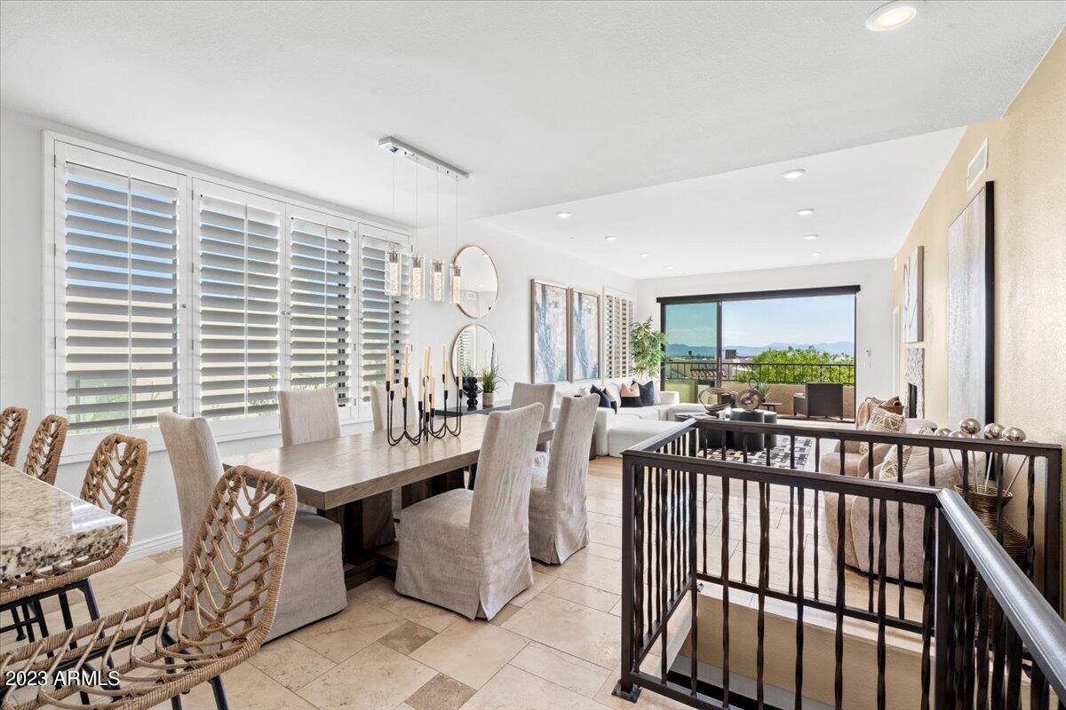 3800 E LINCOLN Drive, 39