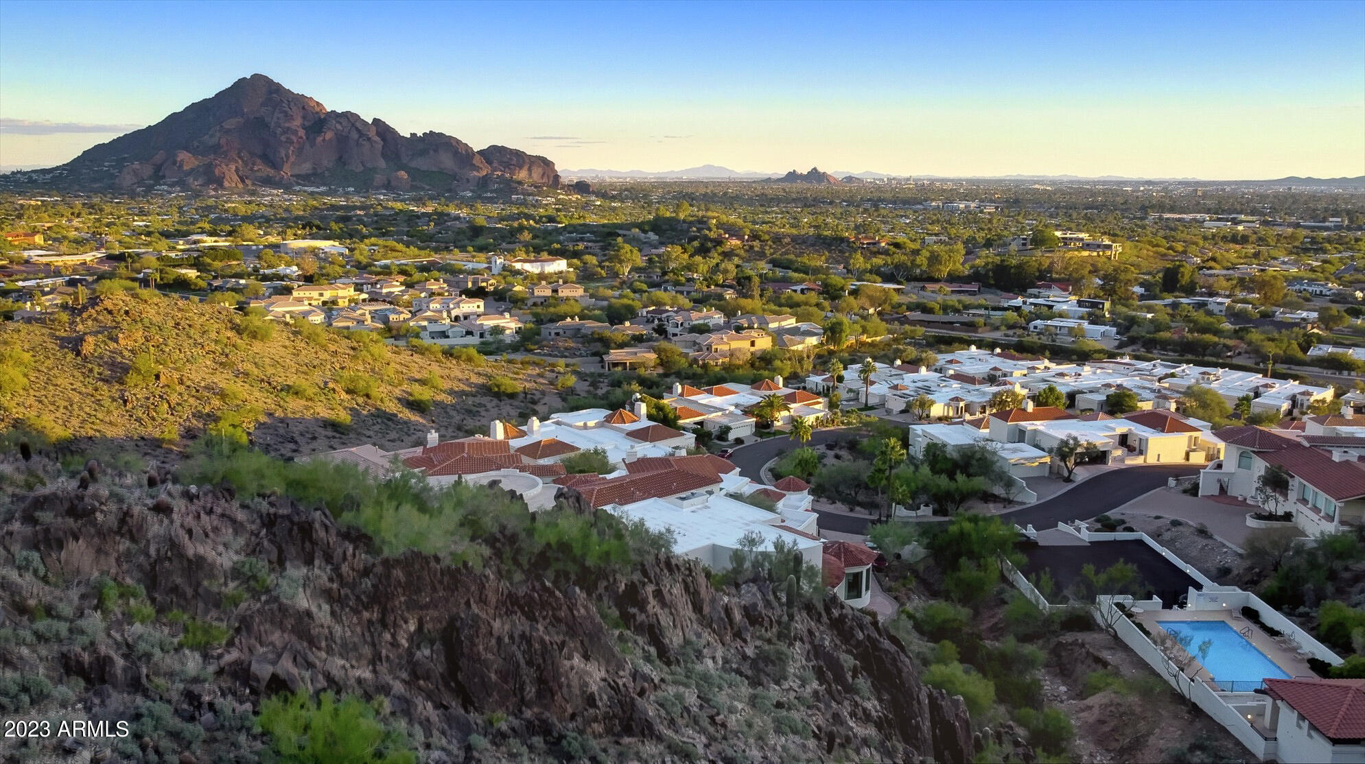 3800 E LINCOLN Drive, 39