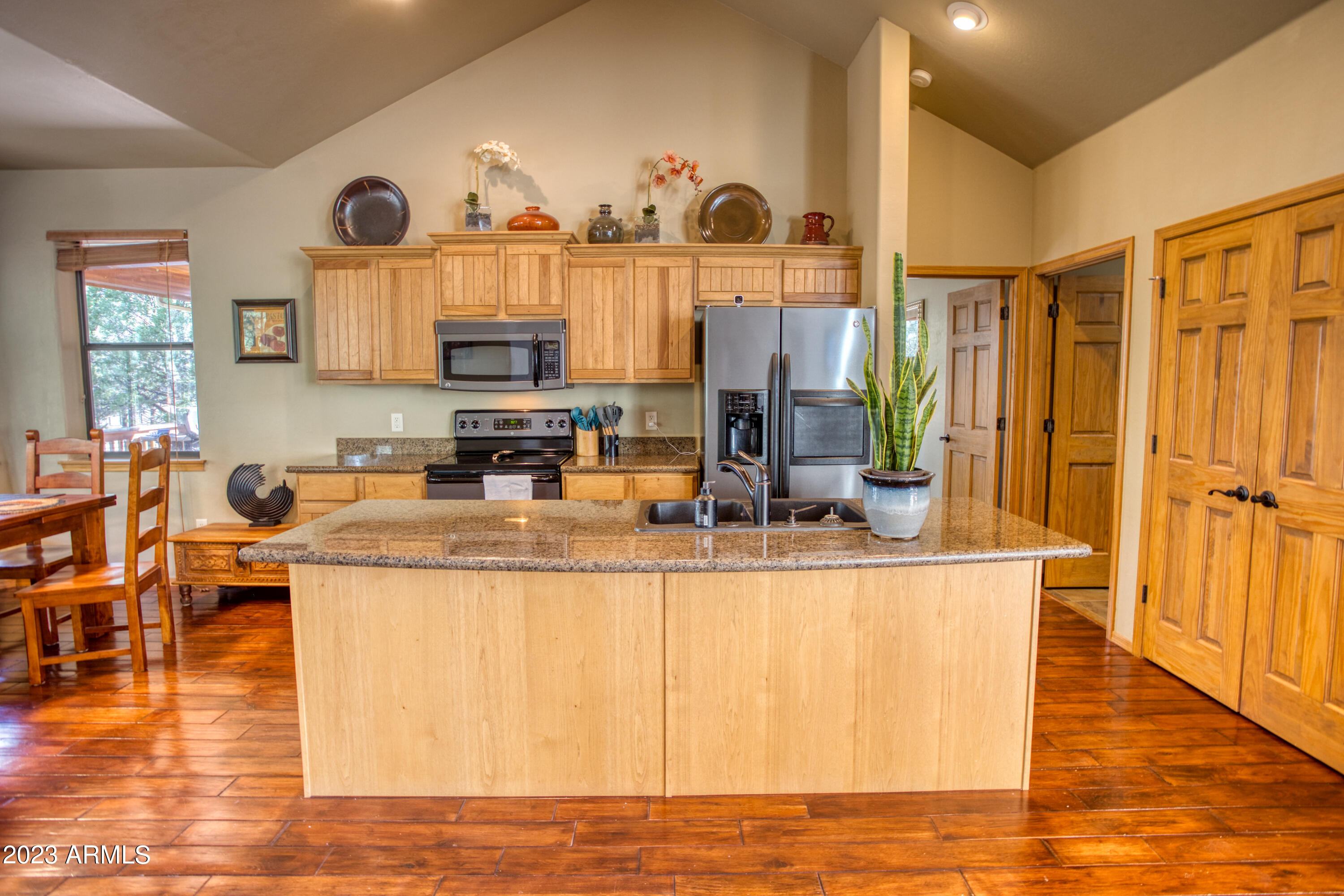 2900 W SAGE Lane
