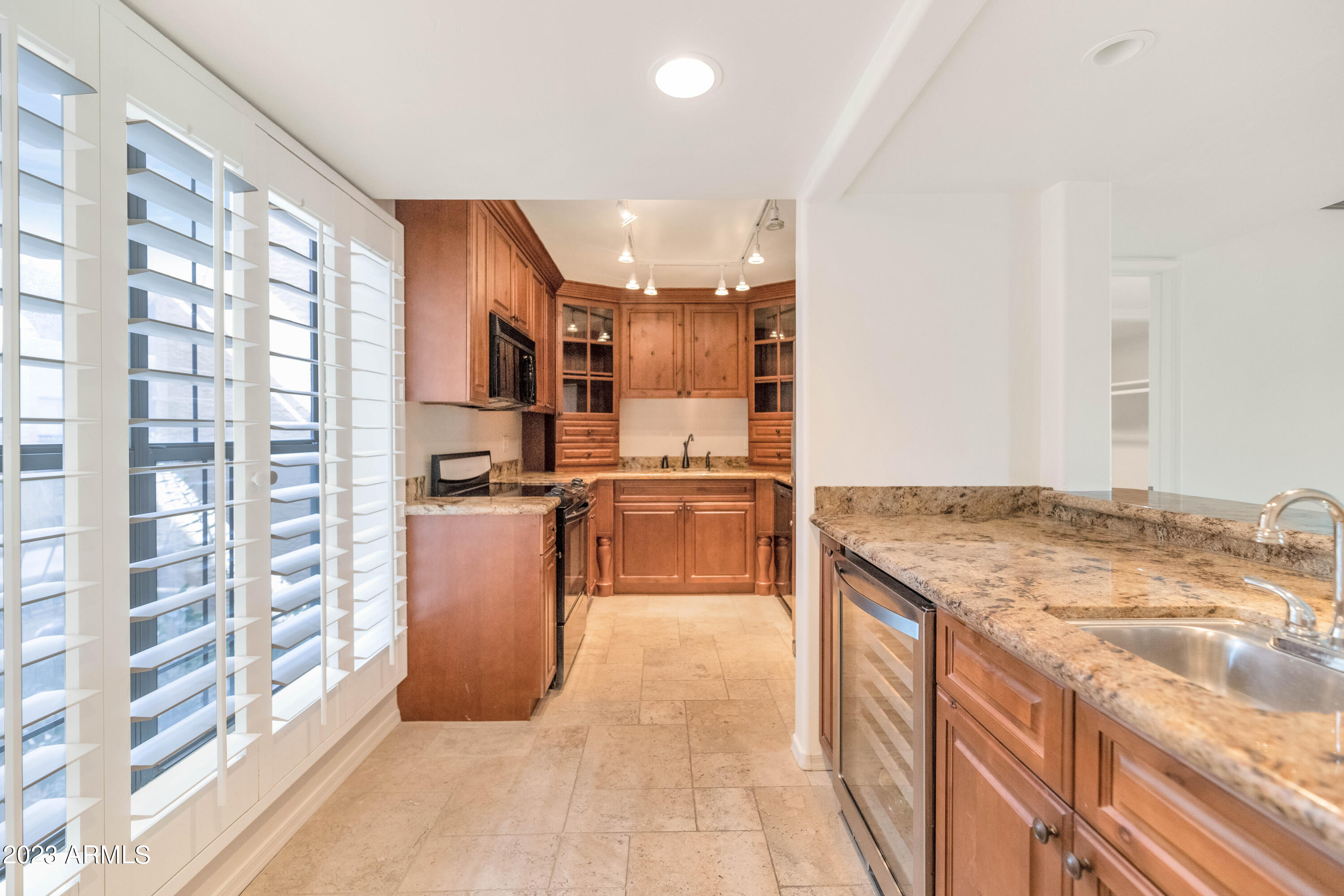 5102 N 31ST Place, 425