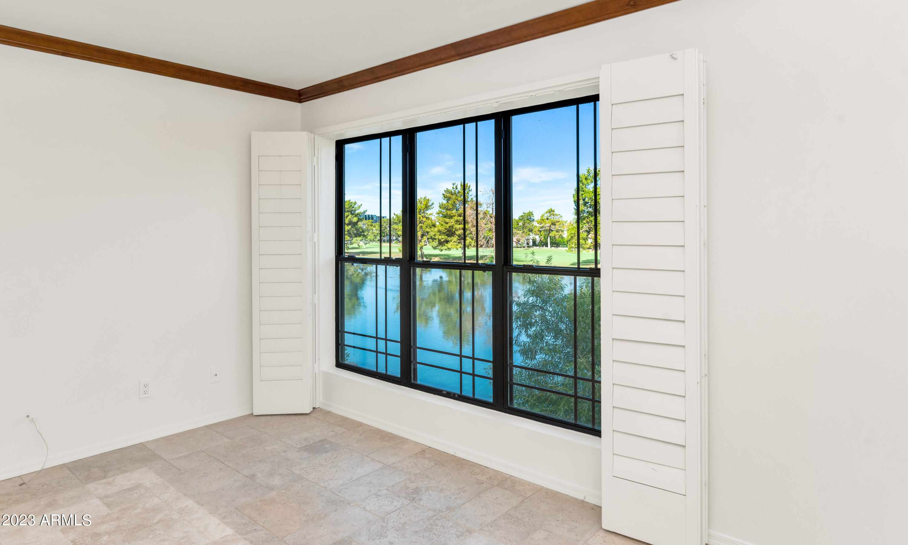 5102 N 31ST Place, 425