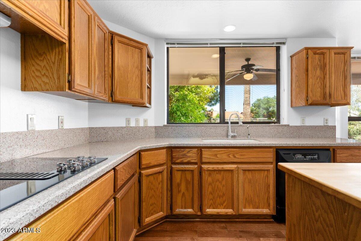 7022 W KIMBERLY Way