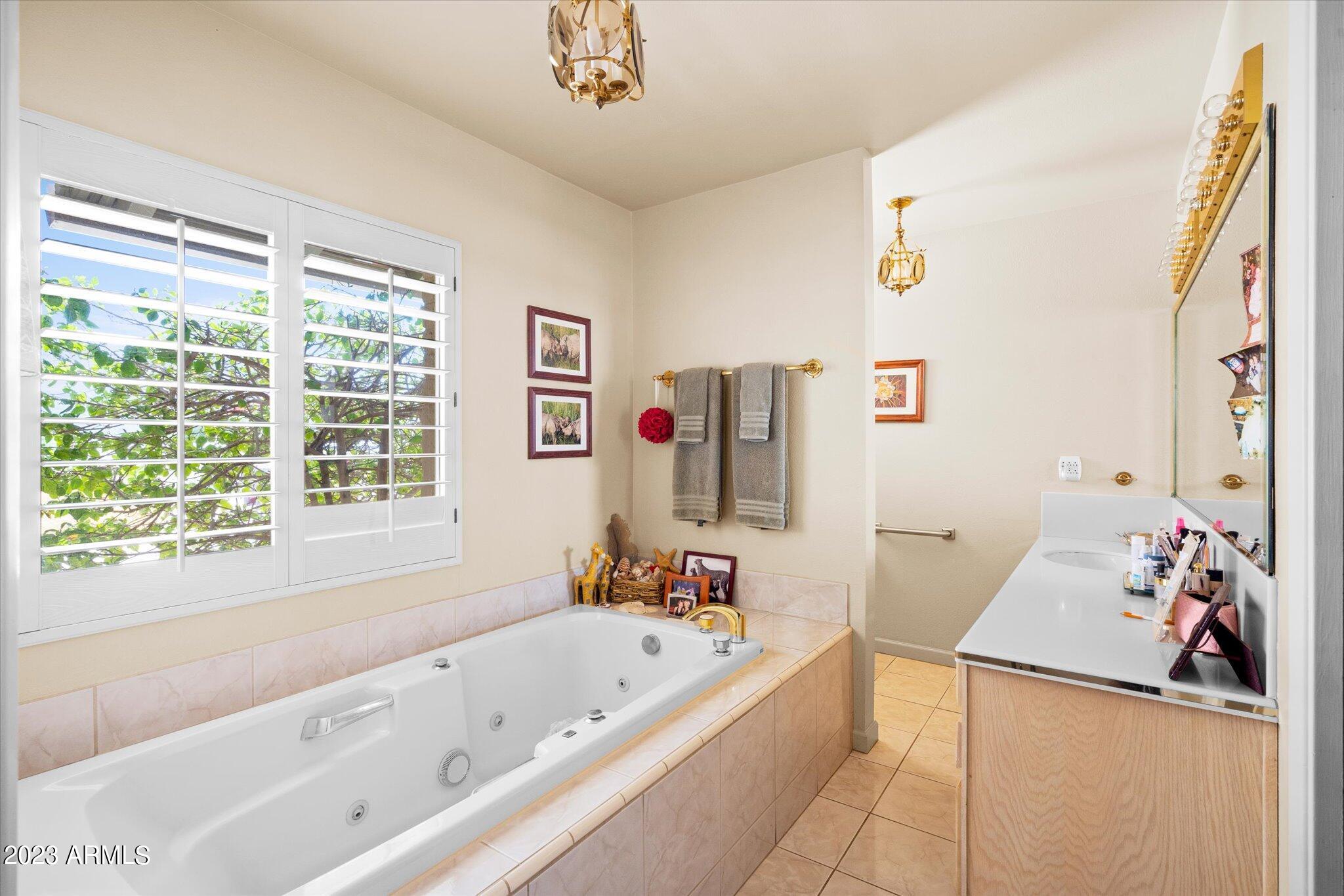 4243 E DESERT CREST Drive