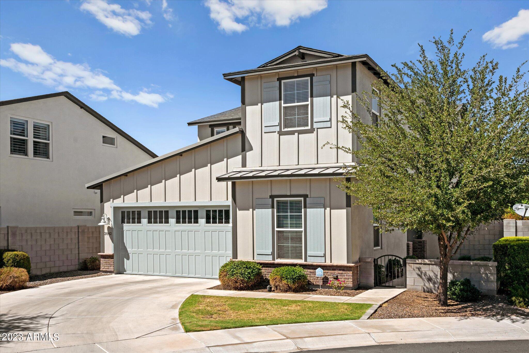 3842 E CRITTENDEN Lane