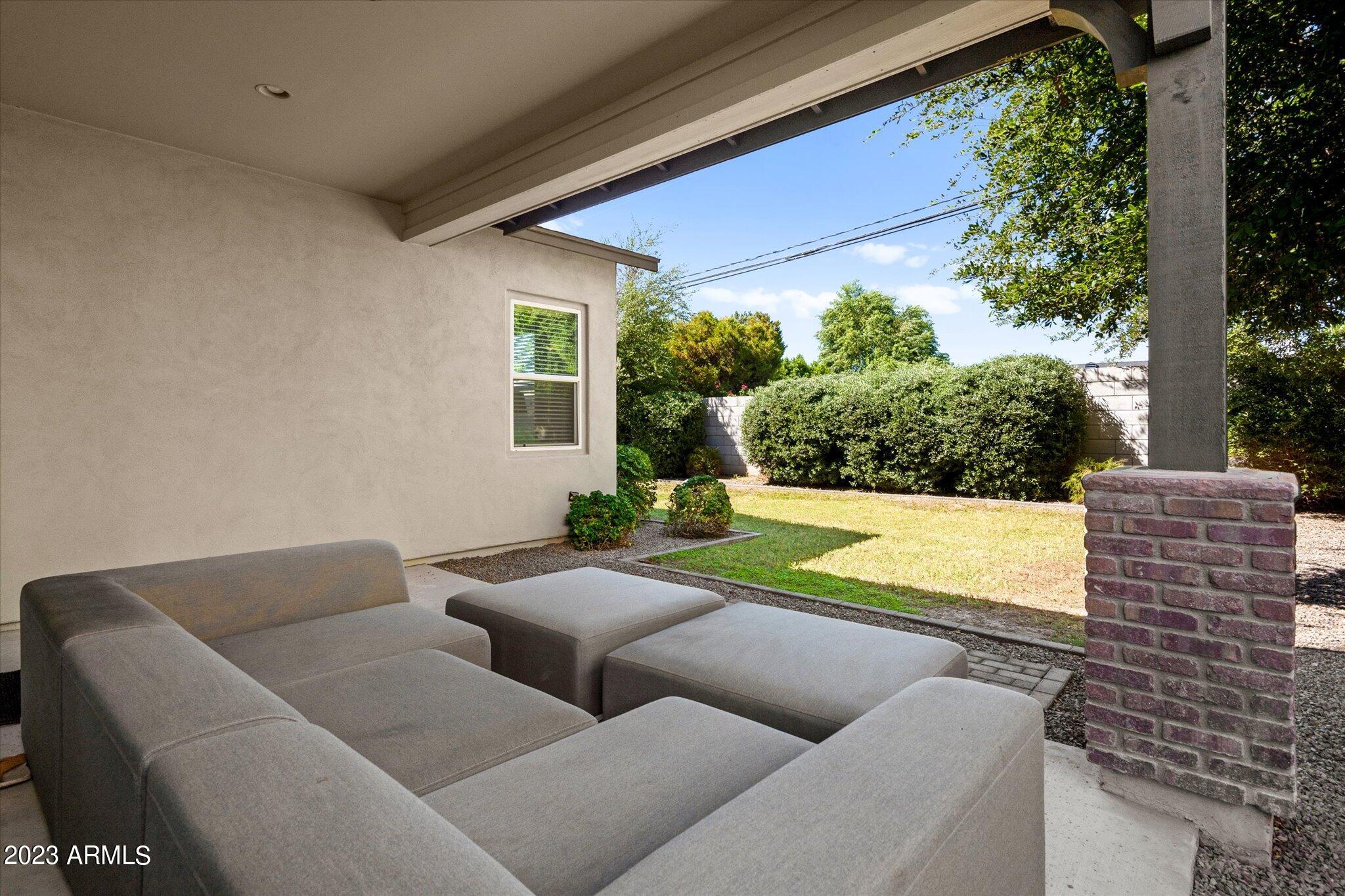 3842 E CRITTENDEN Lane