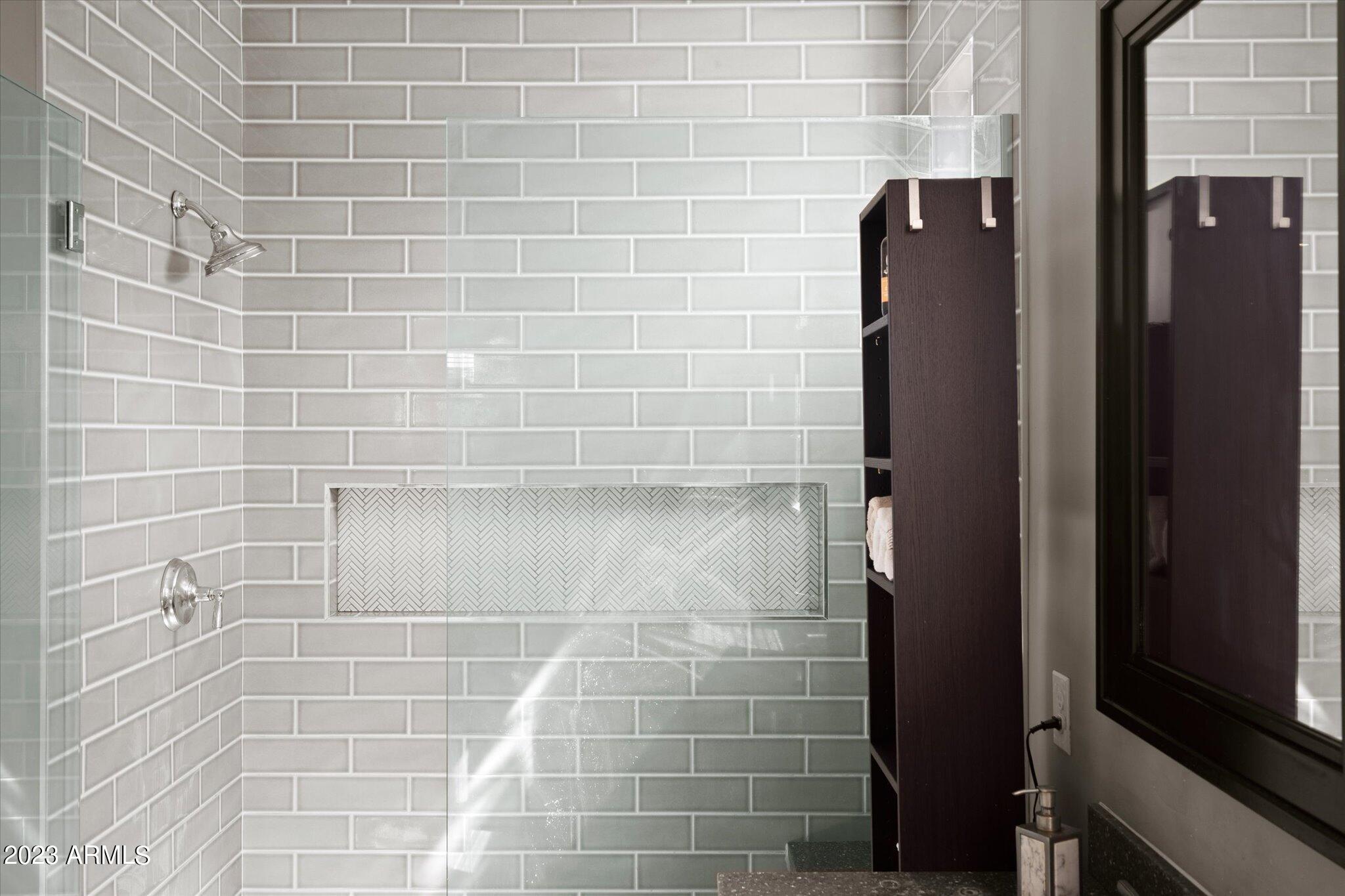 3842 E CRITTENDEN Lane