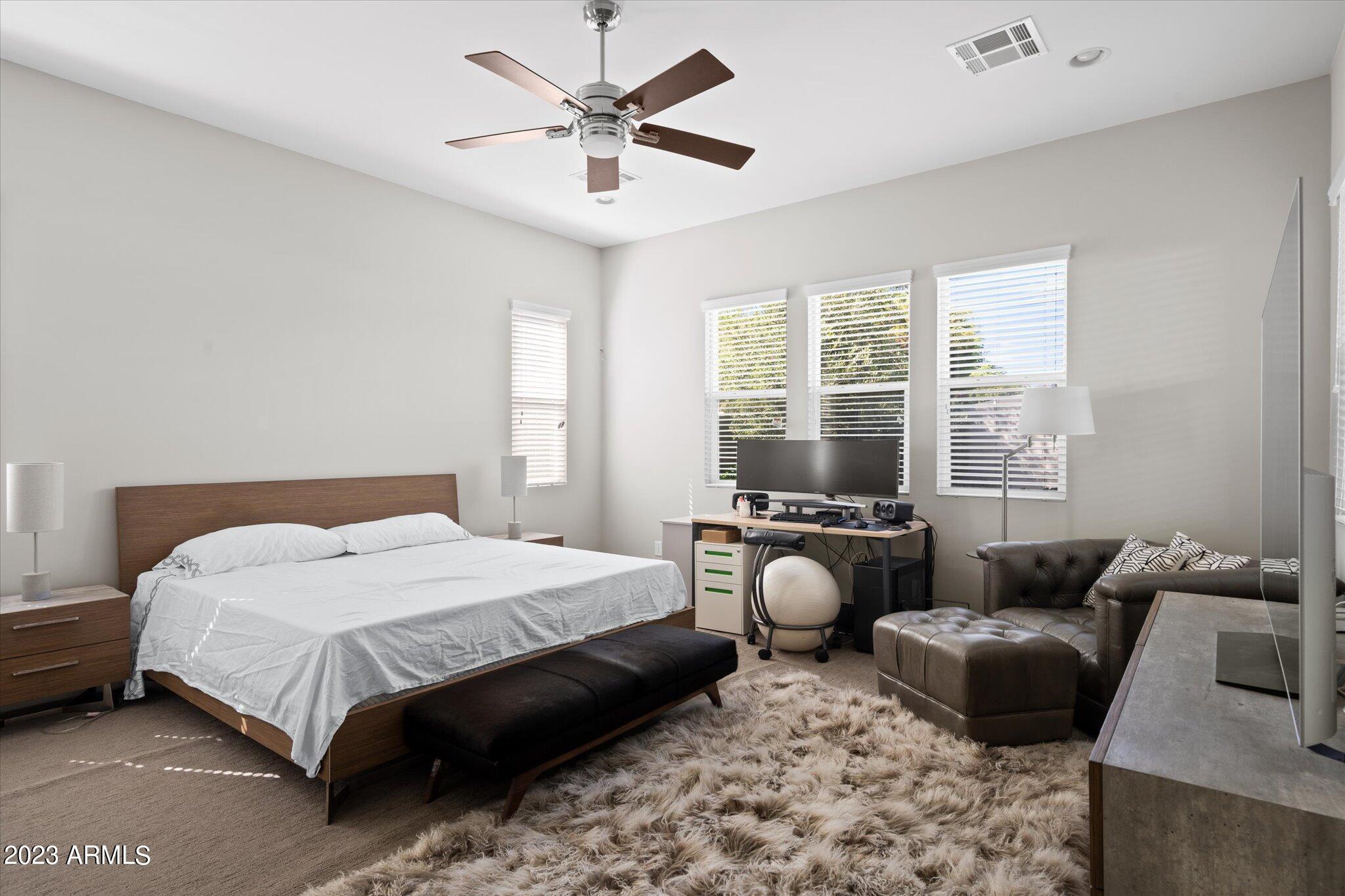 3842 E CRITTENDEN Lane