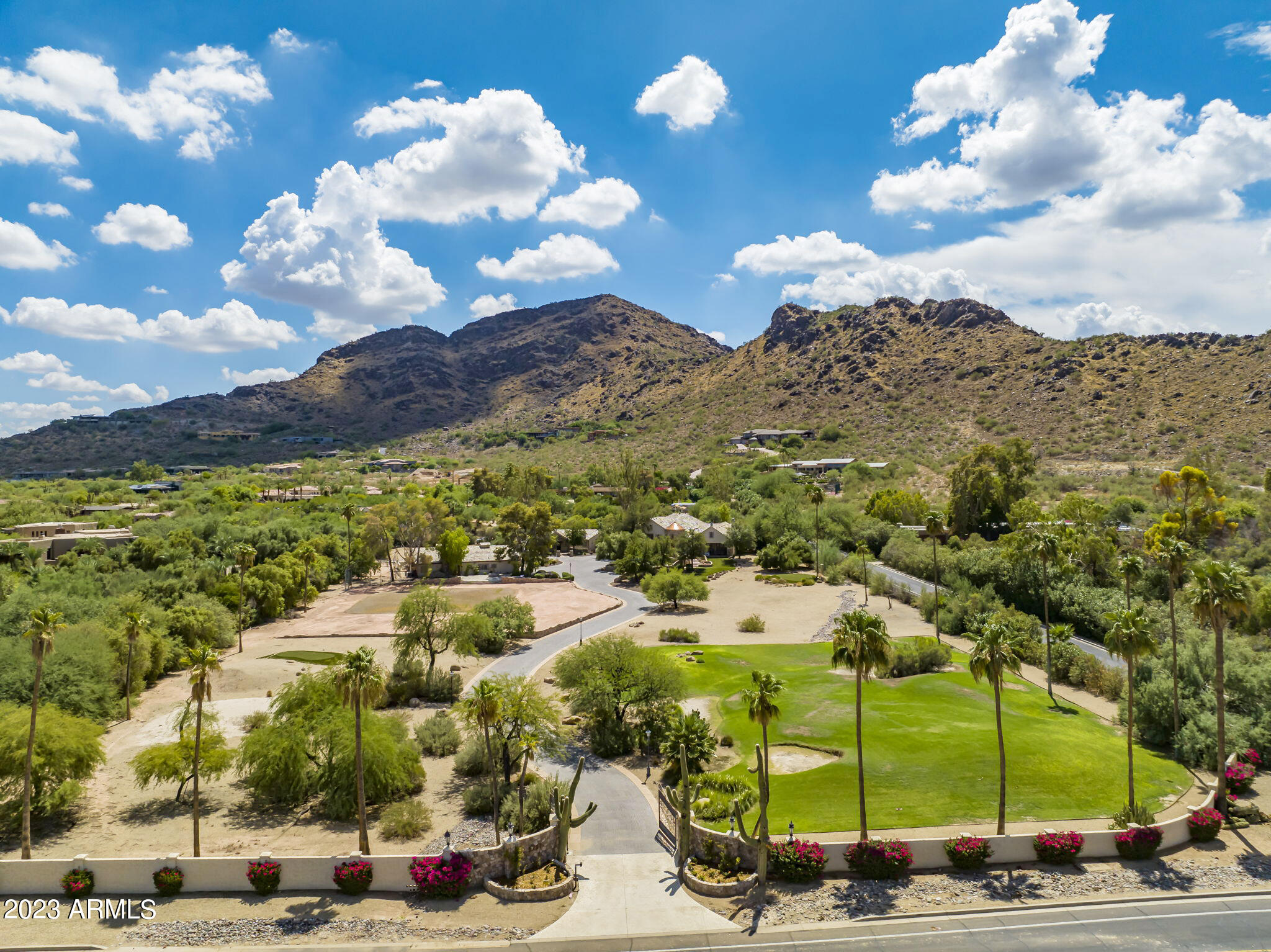 5701 E MOCKINGBIRD Lane