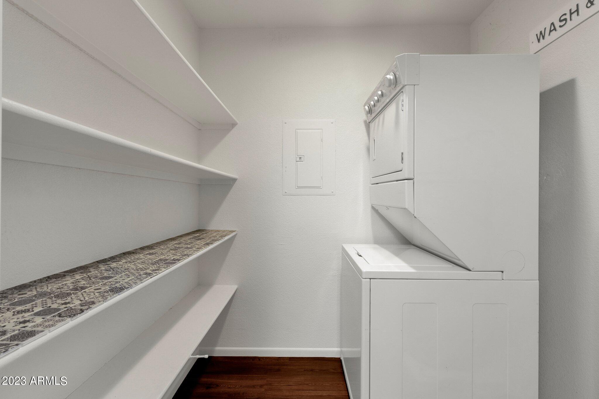 2020 W UNION HILLS Drive, 238