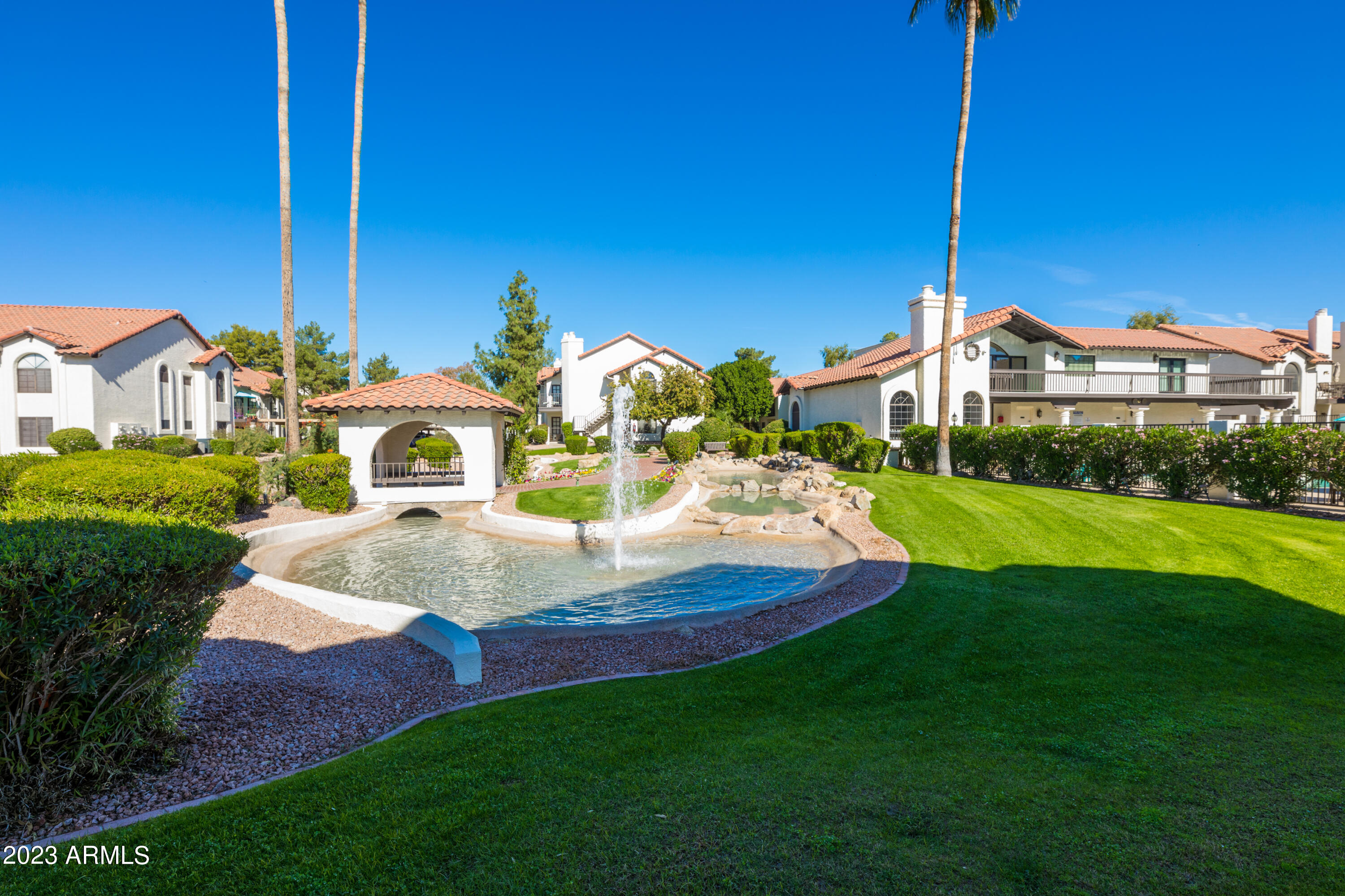 11011 N 92ND Street, 1052