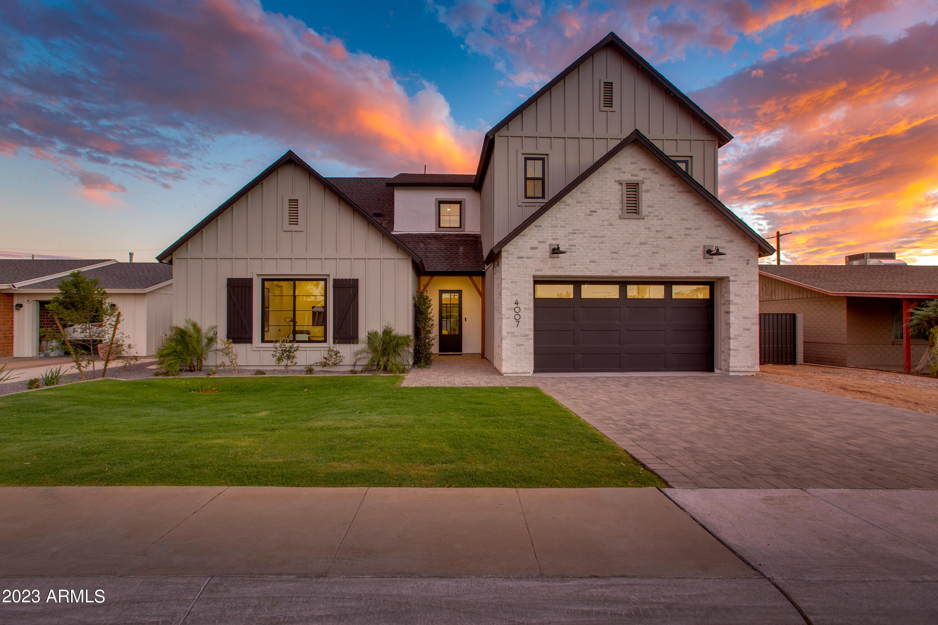 4007 E MONTECITO Avenue