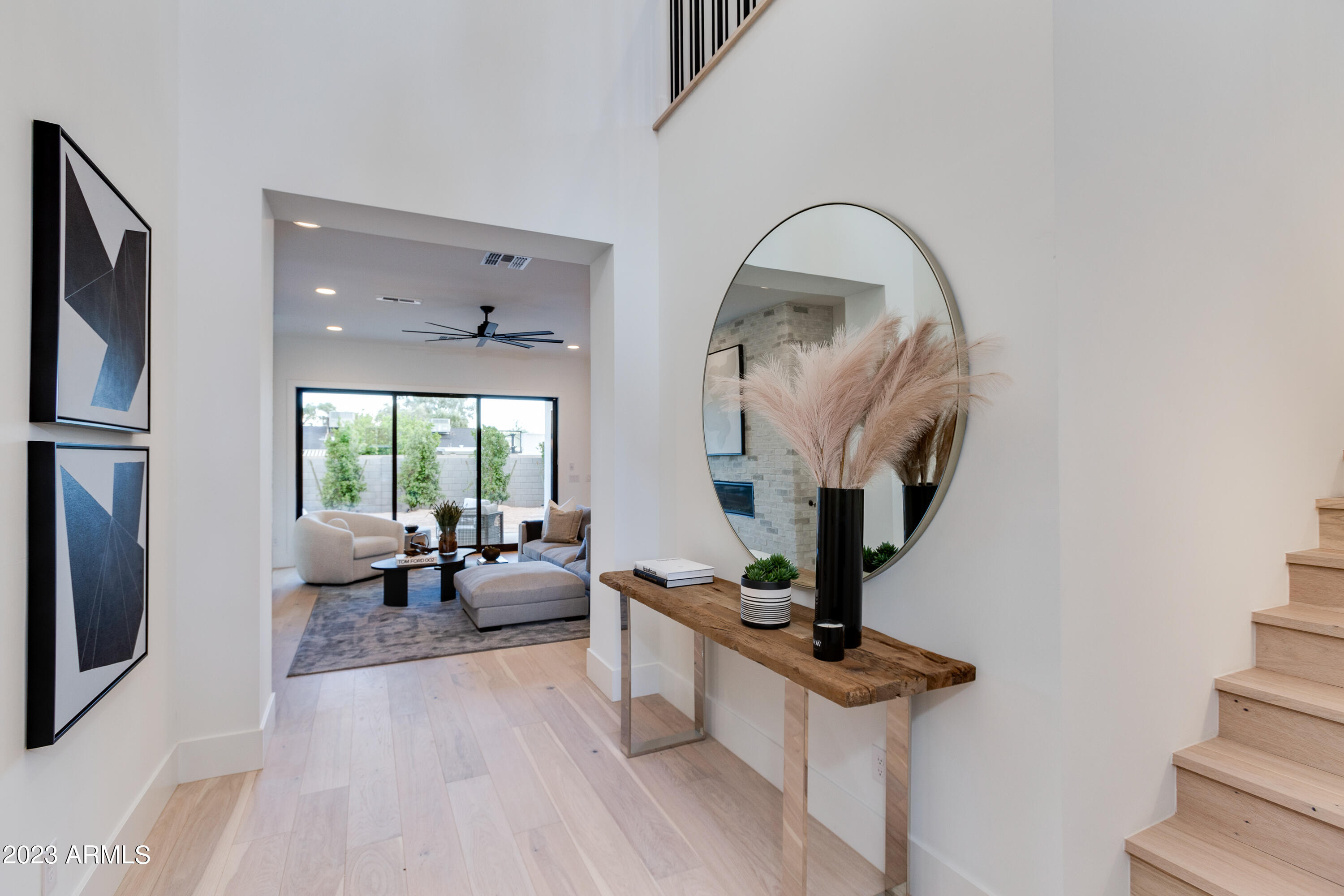 4007 E MONTECITO Avenue