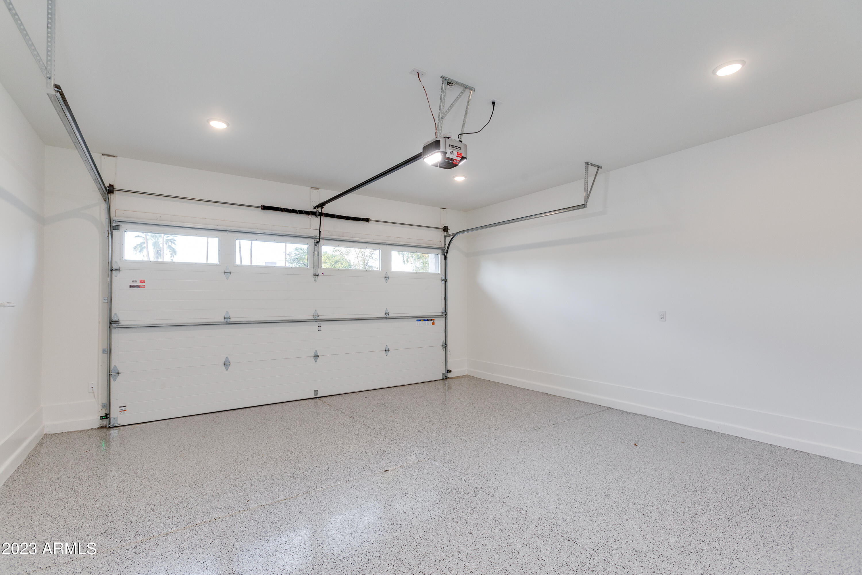 4007 E MONTECITO Avenue