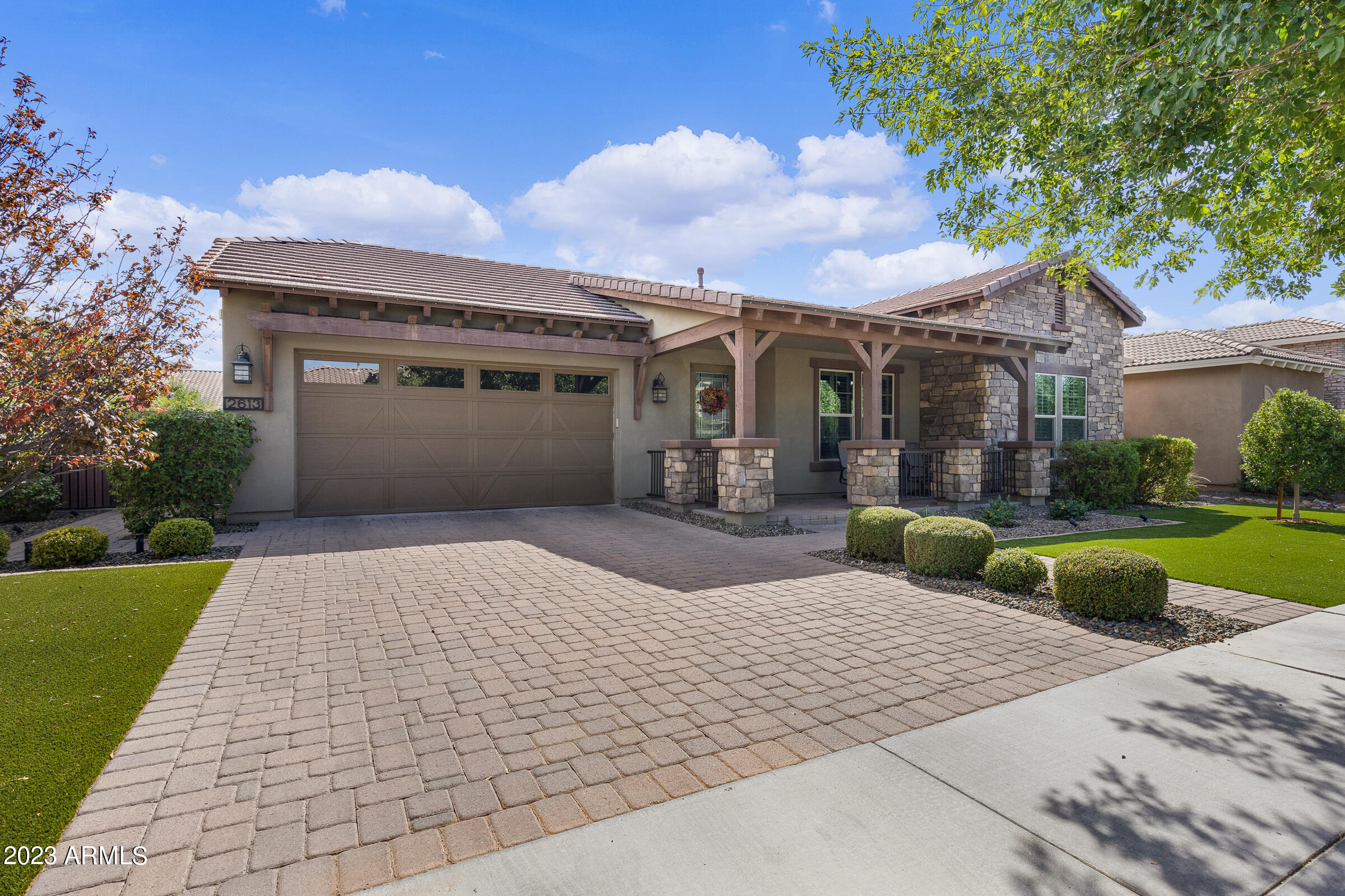 2613 E INDIGO Place