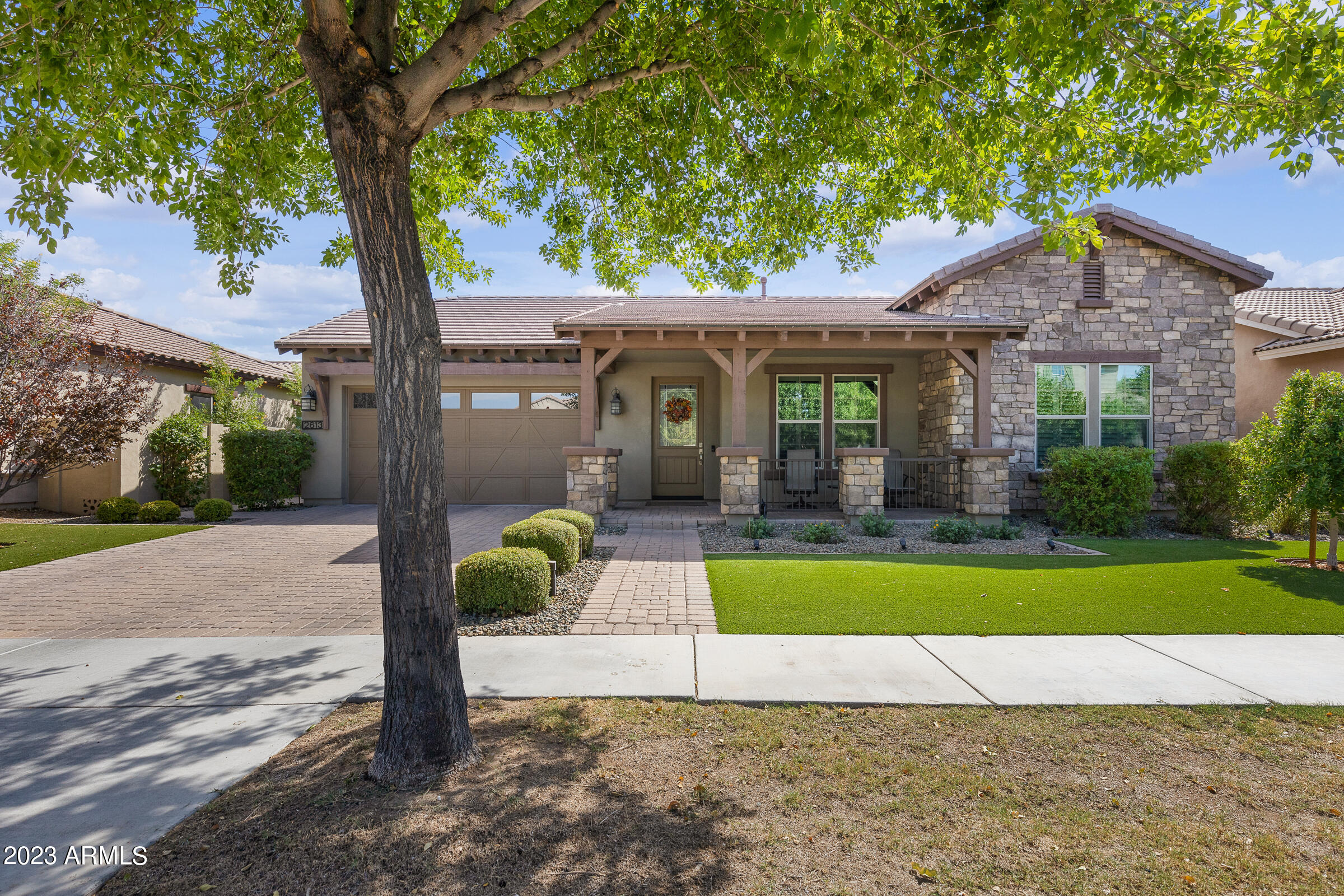 2613 E INDIGO Place