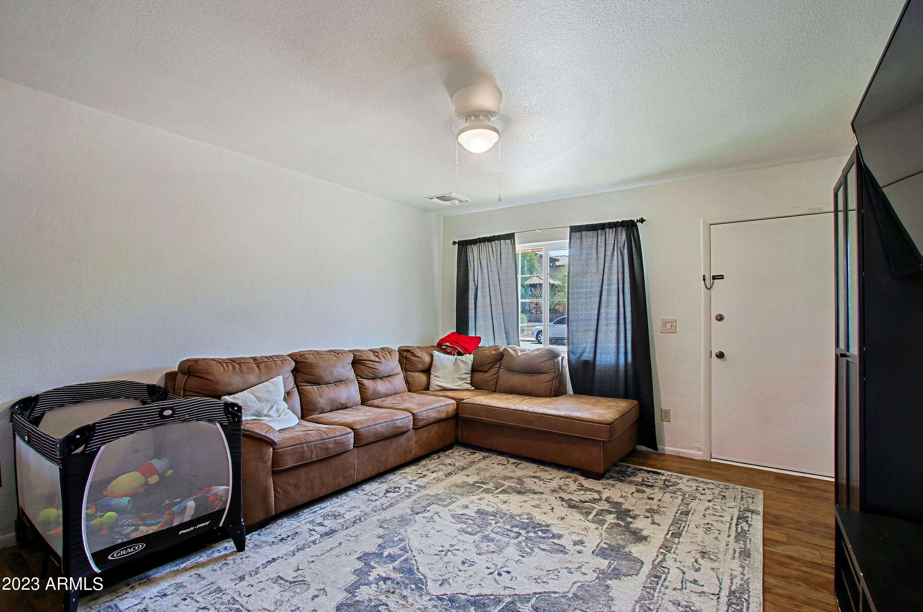 1734 W FREMONT Road
