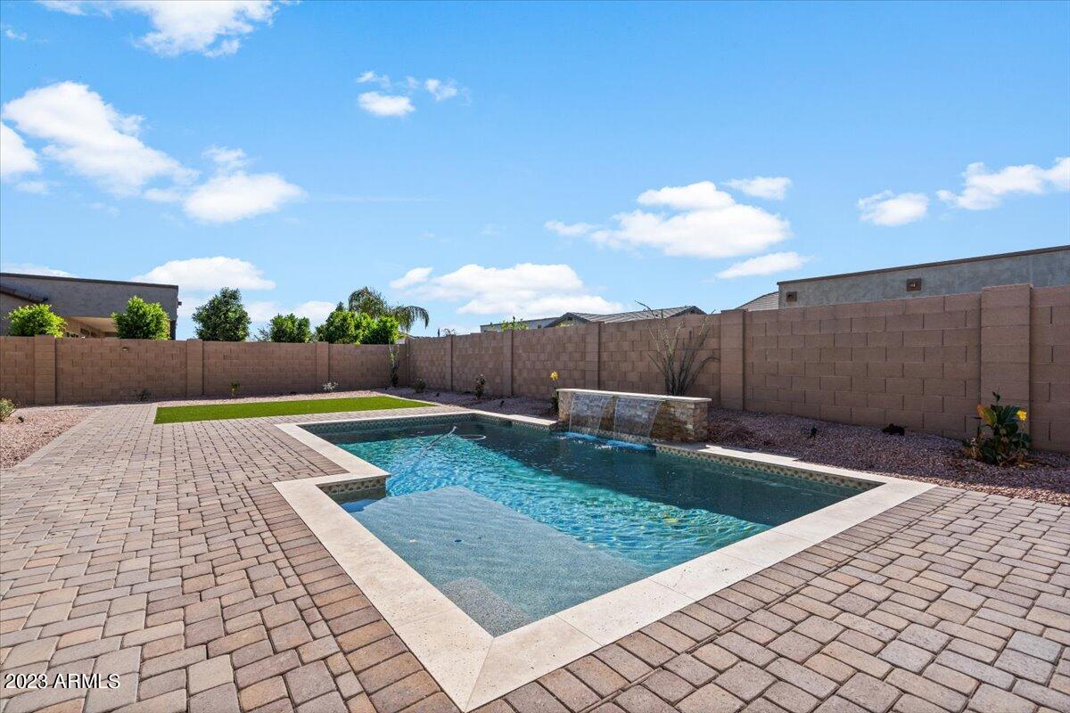 21009 E WATFORD Drive