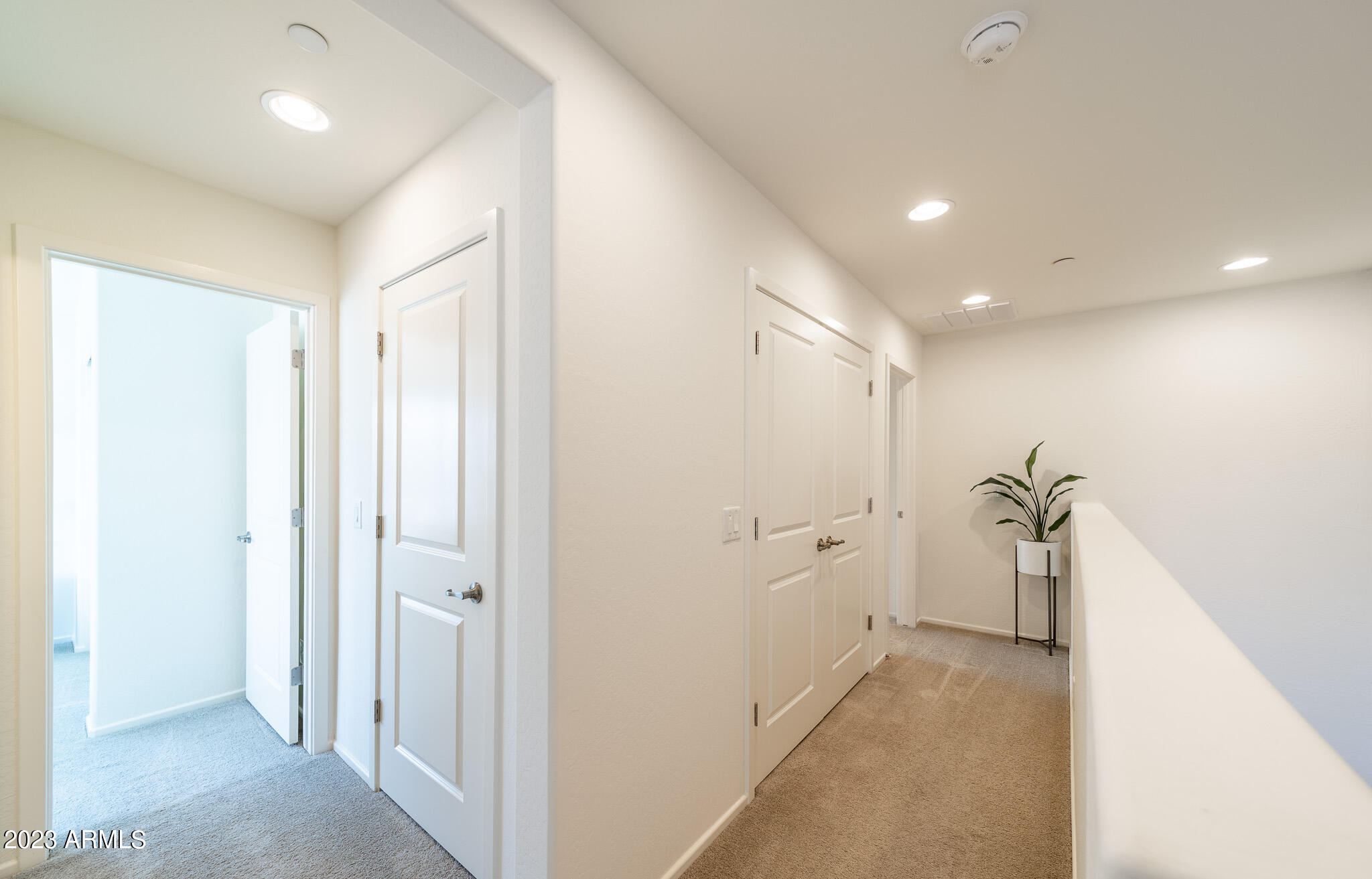 1250 N ABBEY Lane, 290