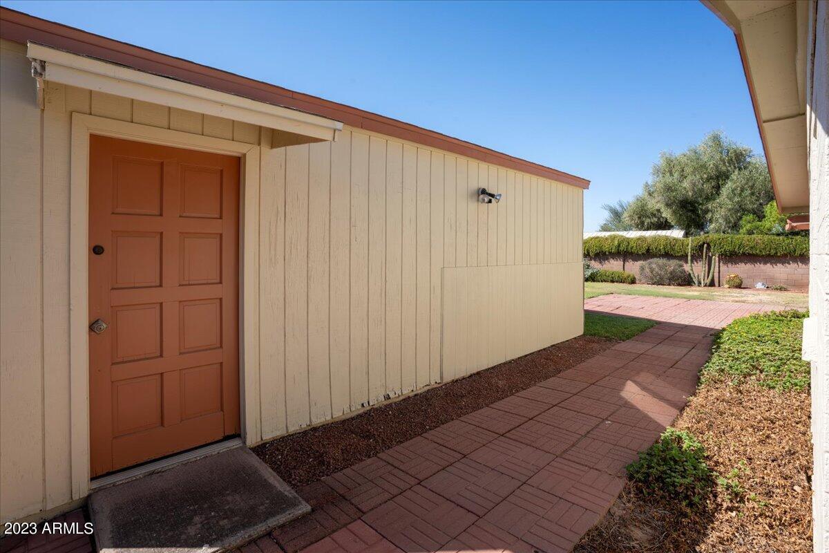 2927 E CORTEZ Street