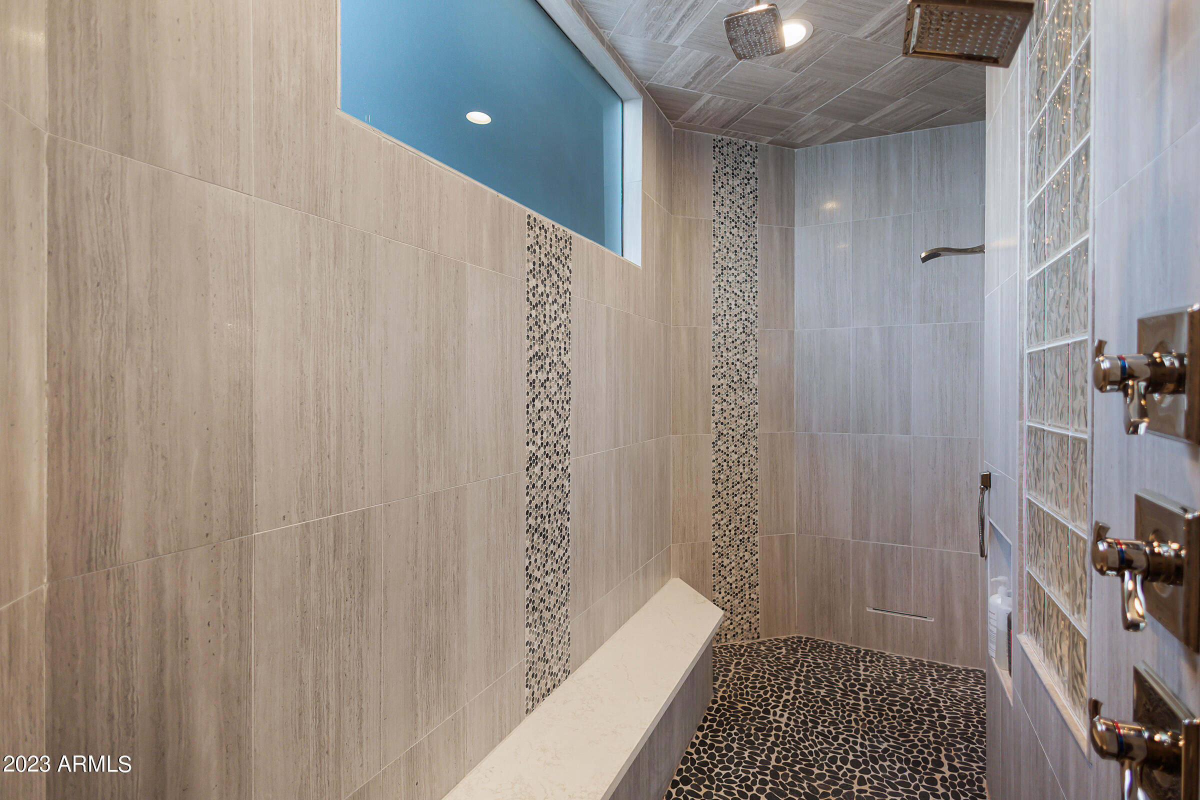 3518 E KENWOOD Street