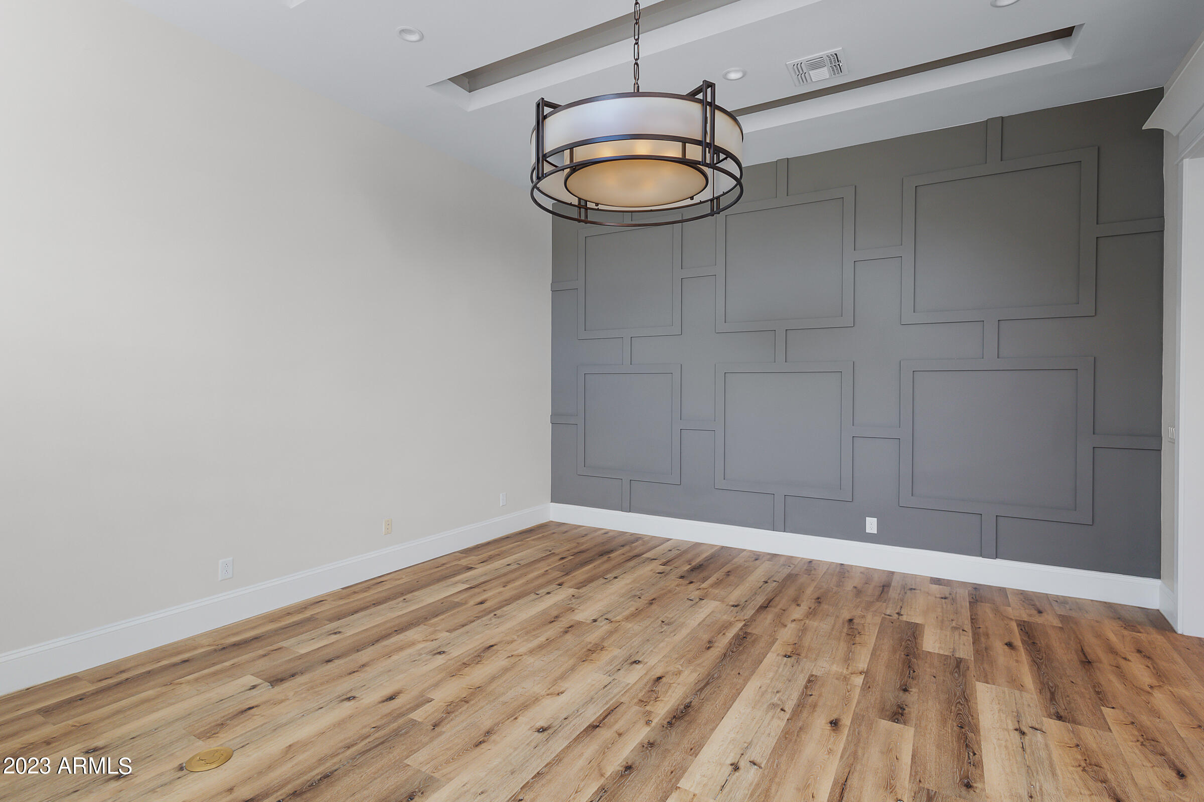 3518 E KENWOOD Street