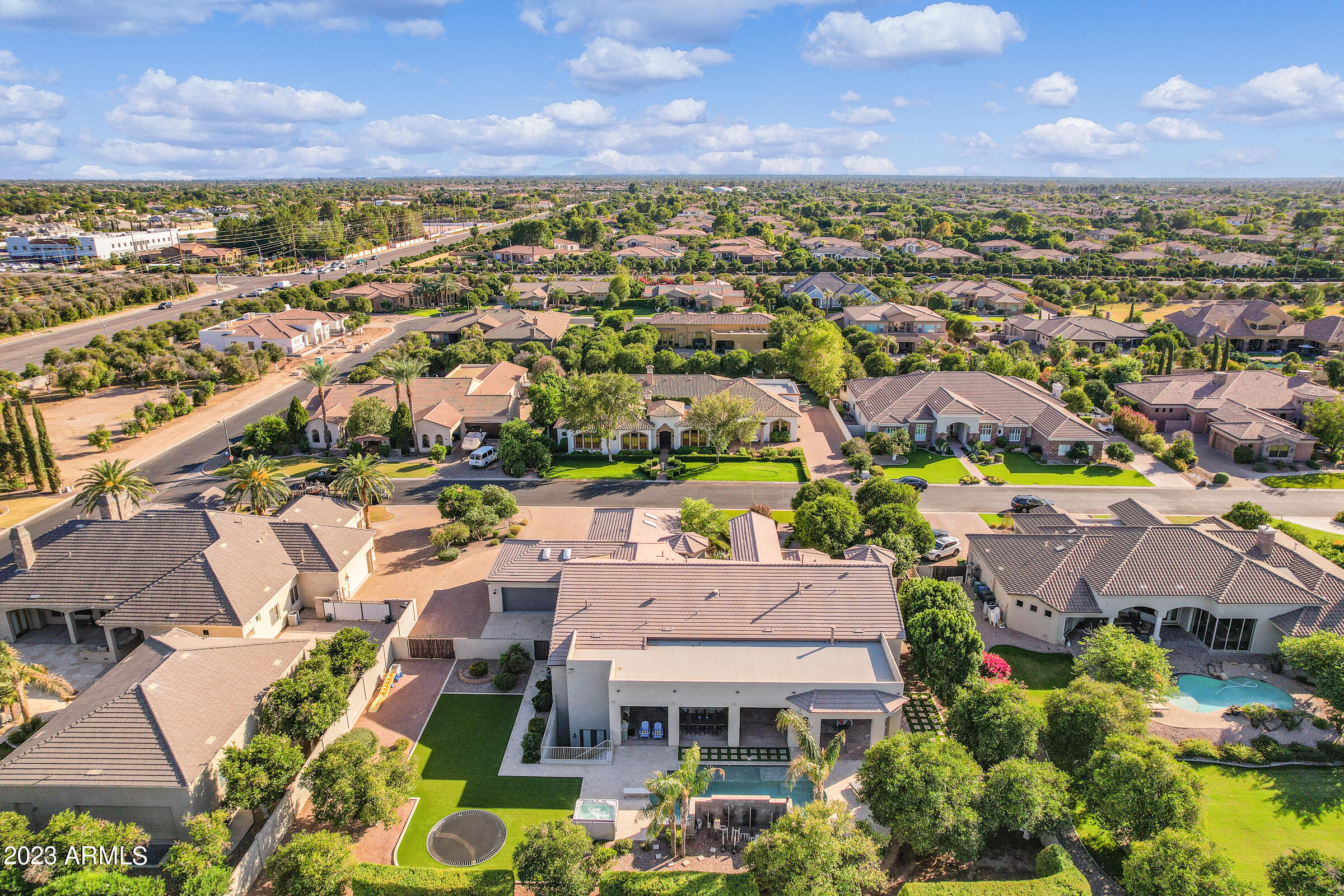 3518 E KENWOOD Street