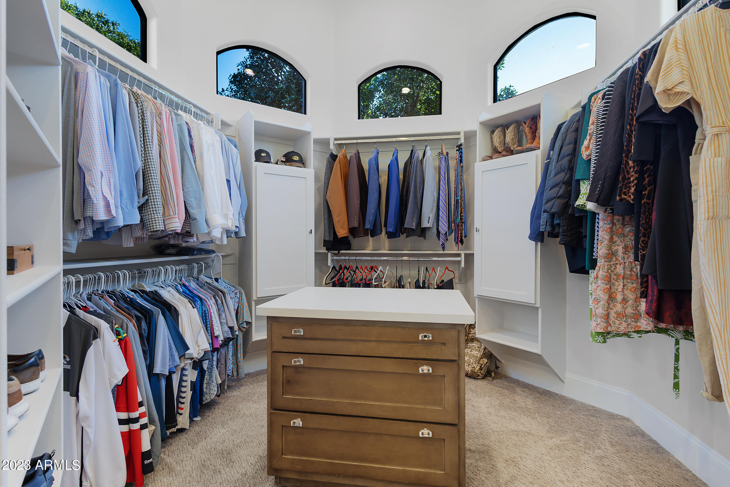 3518 E KENWOOD Street