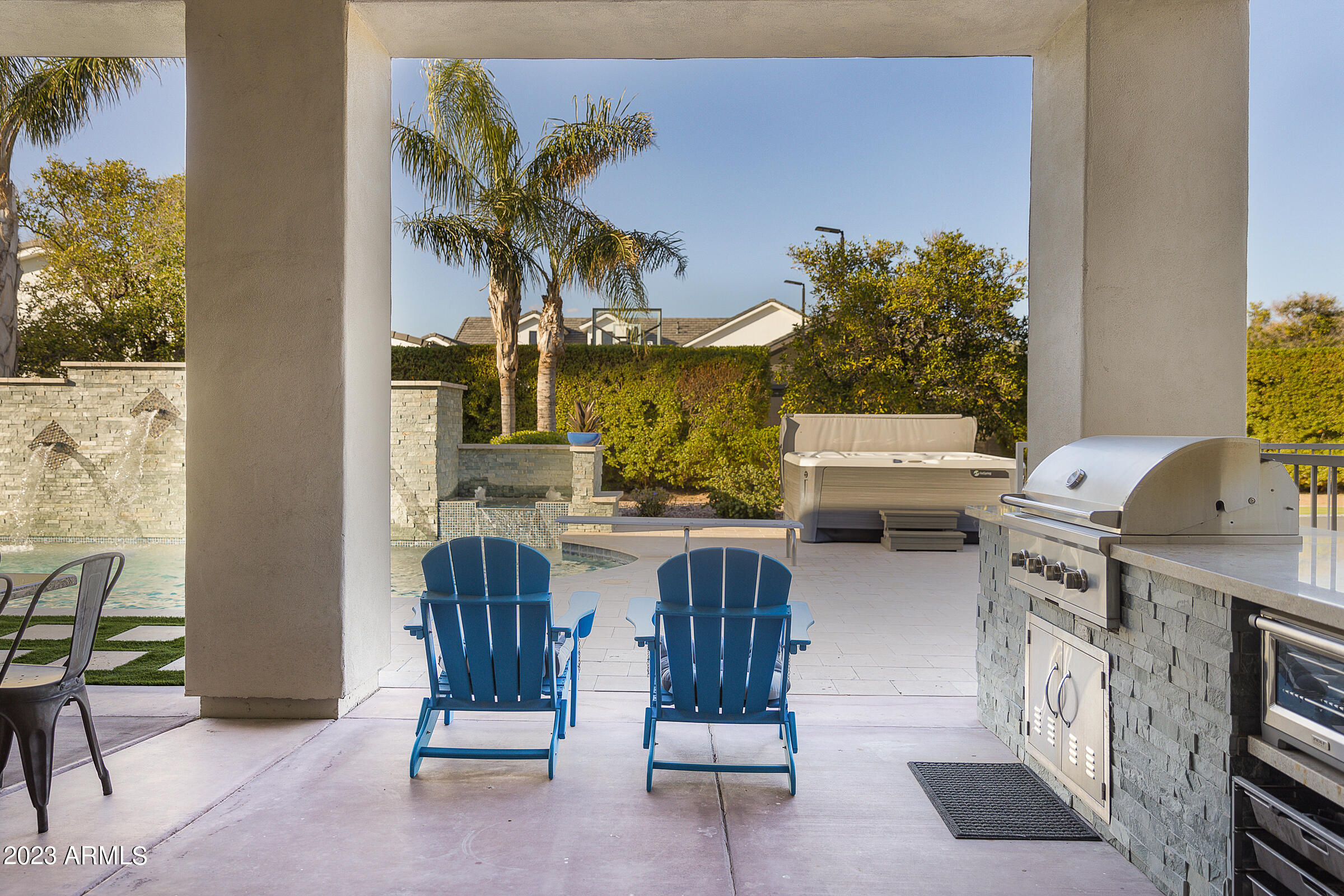 3518 E KENWOOD Street