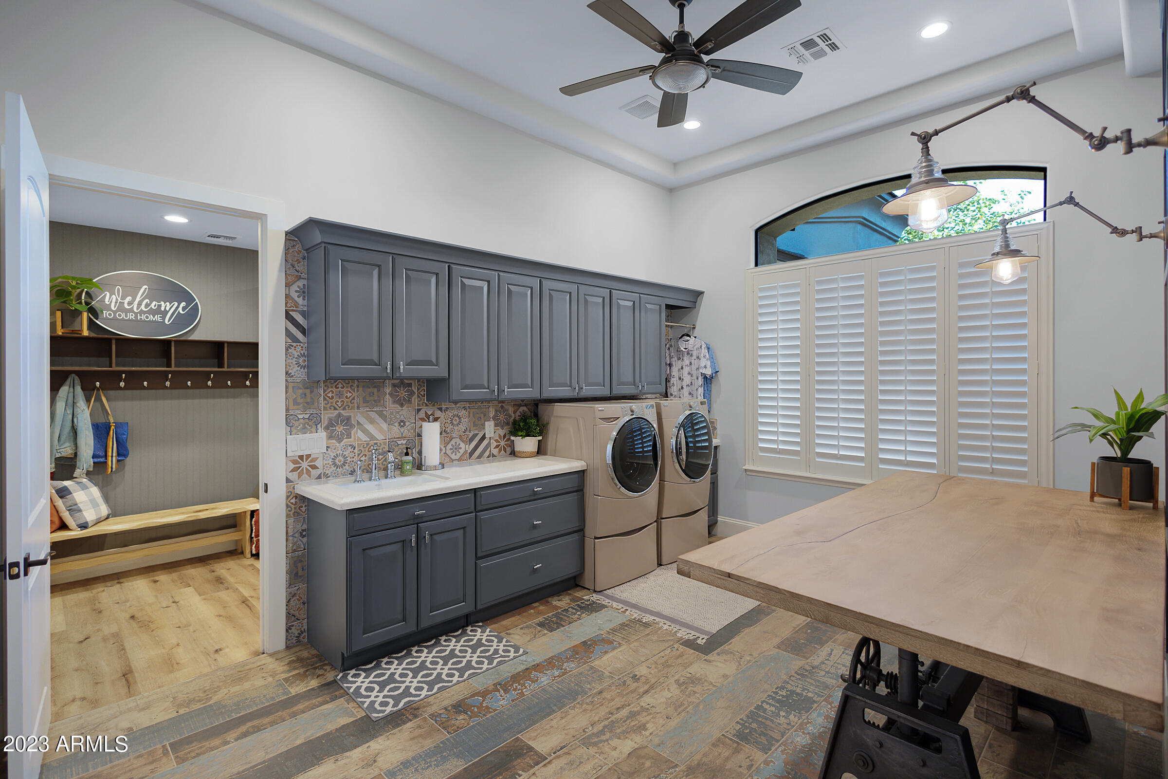 3518 E KENWOOD Street