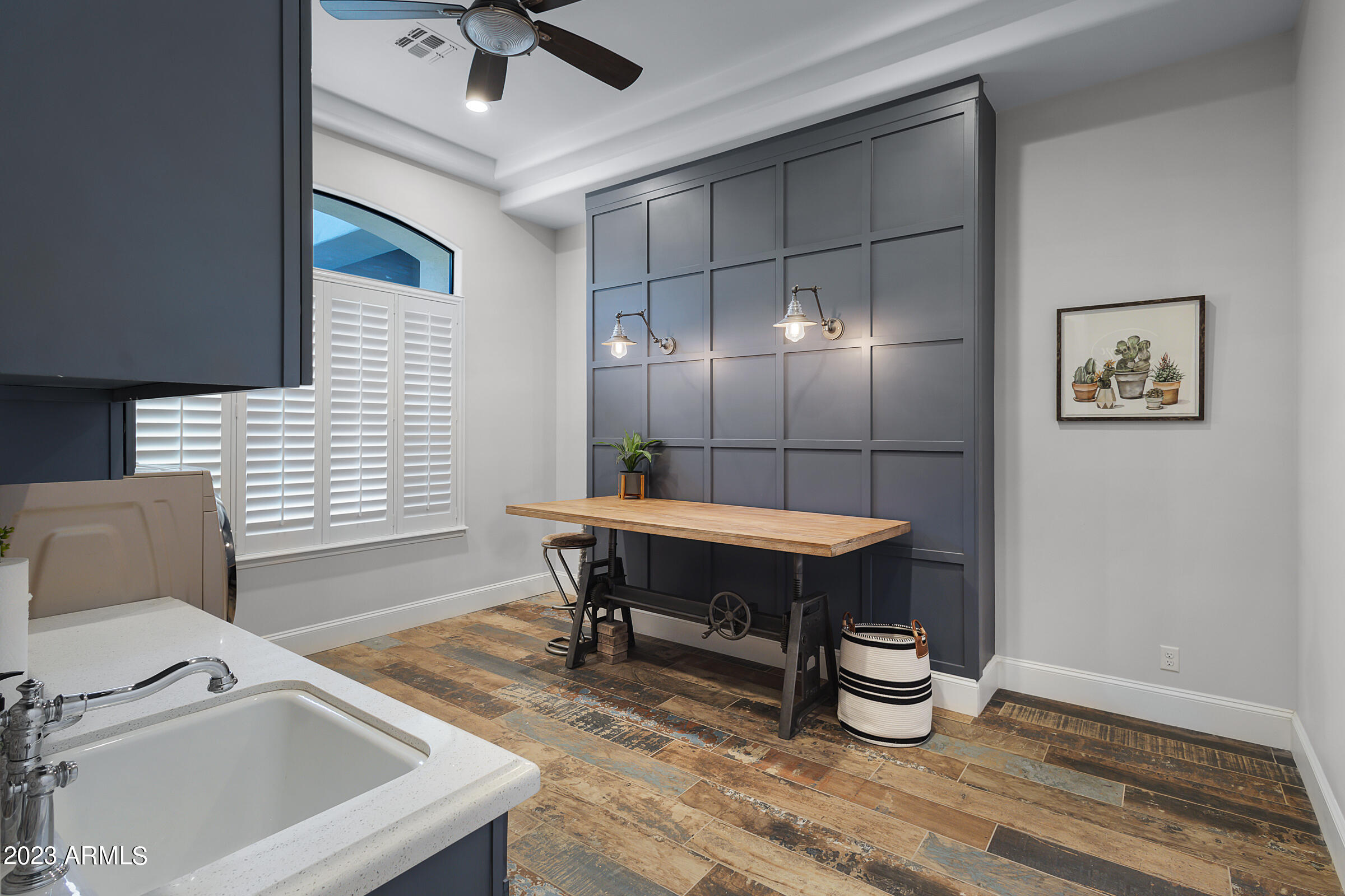 3518 E KENWOOD Street