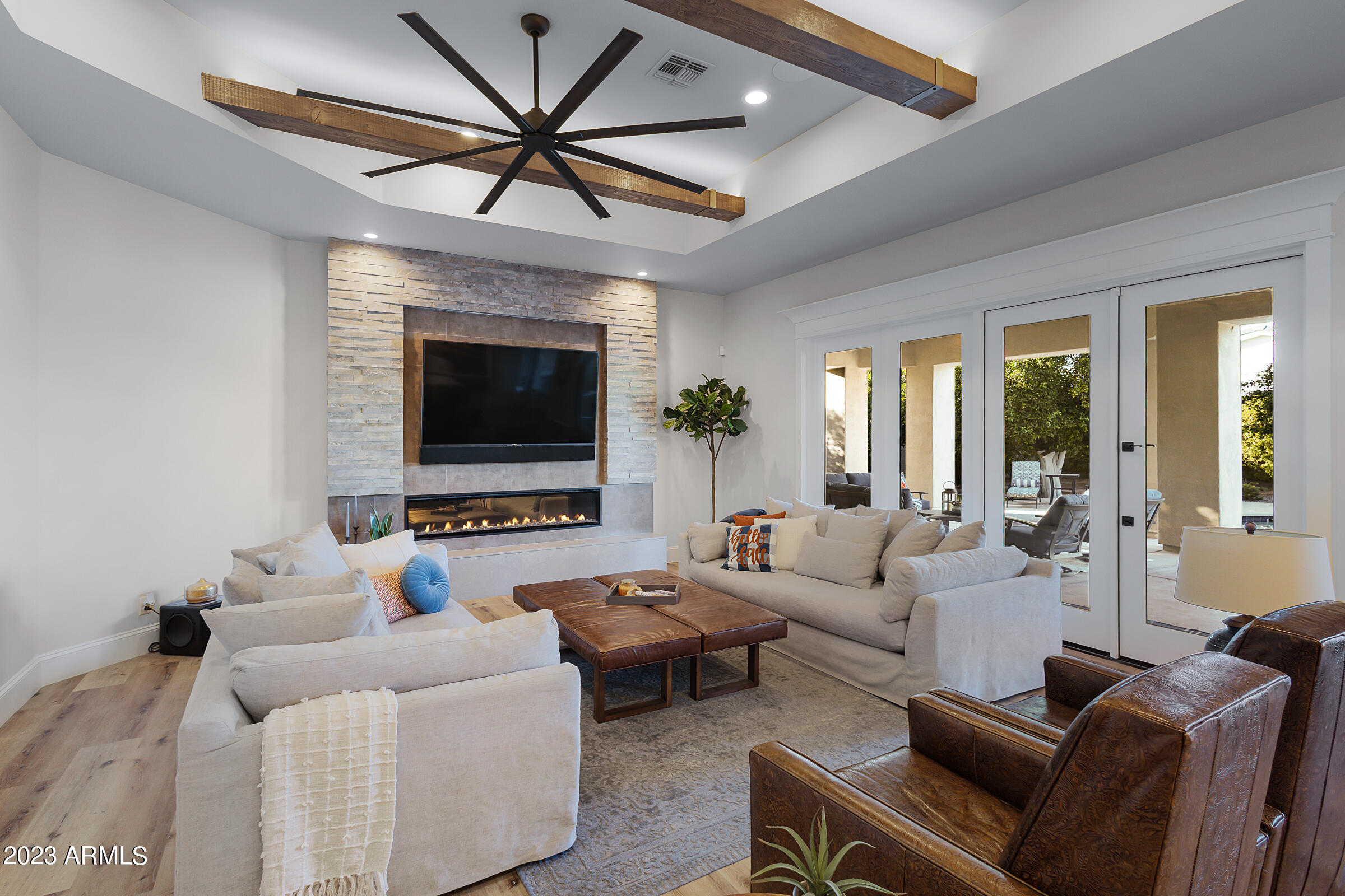 3518 E KENWOOD Street