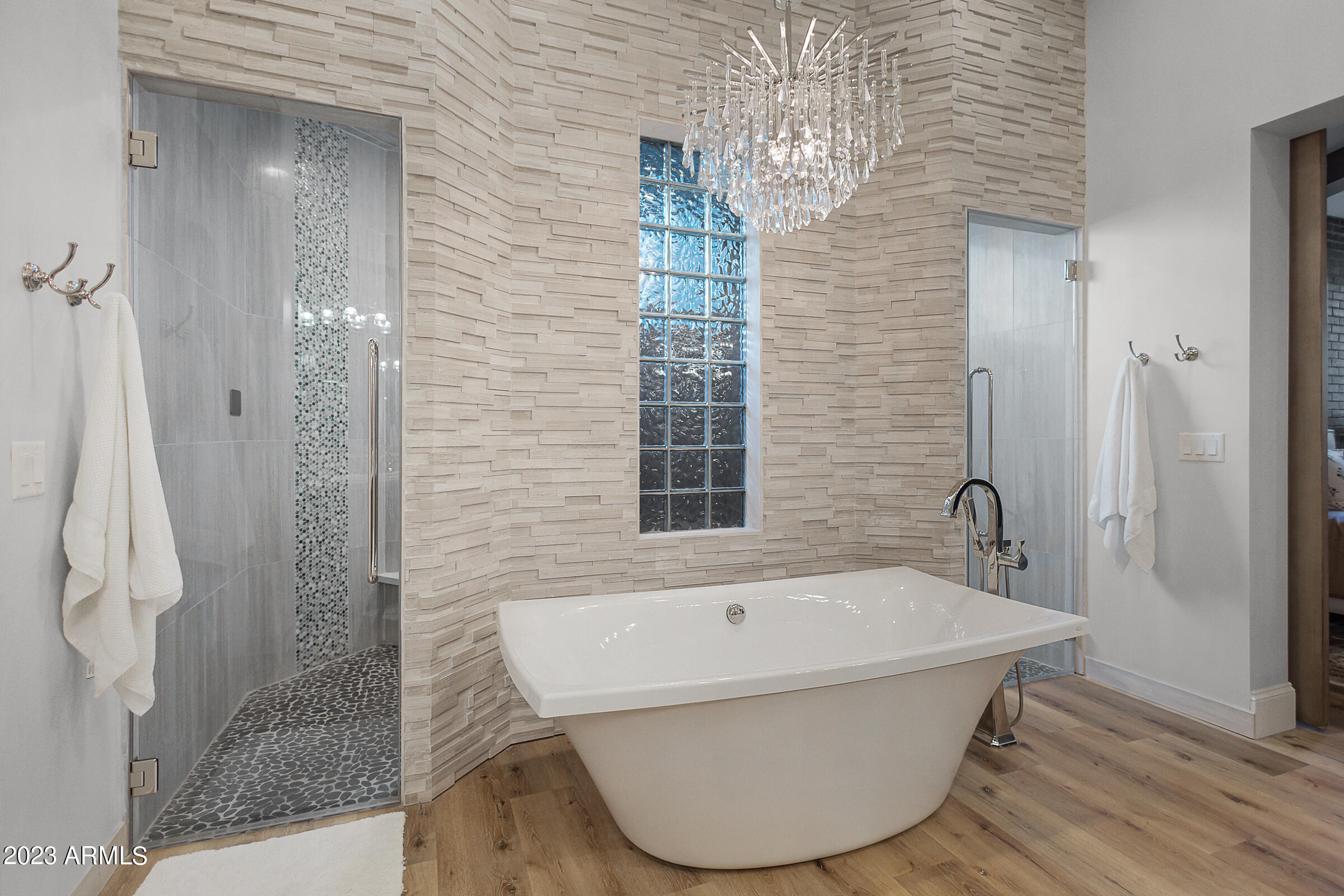 3518 E KENWOOD Street