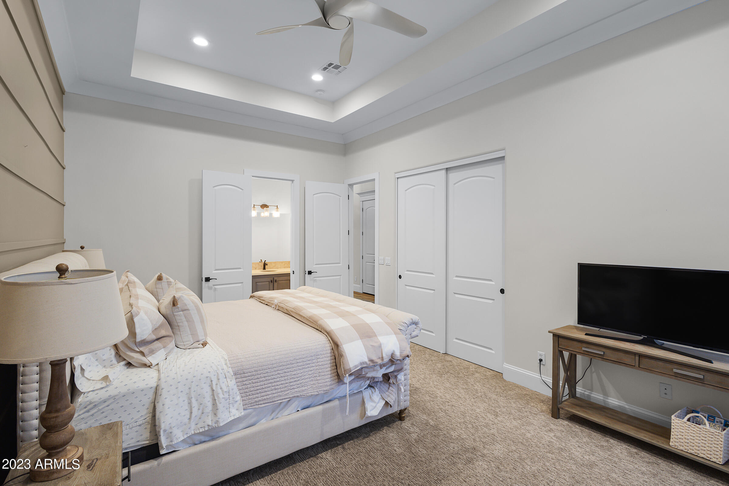 3518 E KENWOOD Street