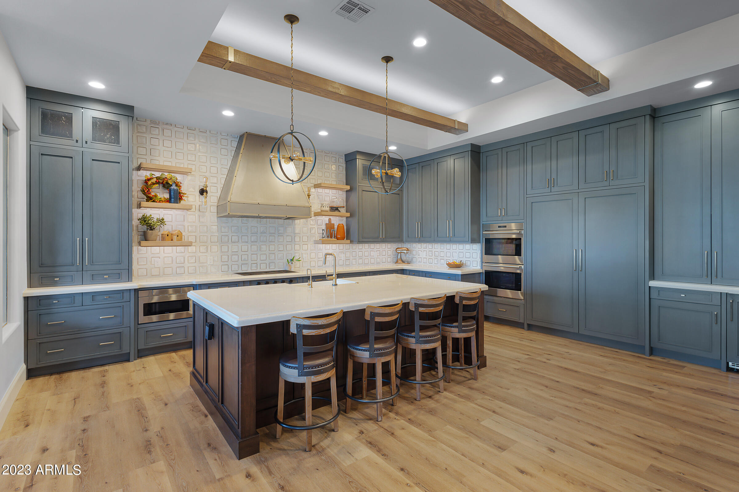 3518 E KENWOOD Street