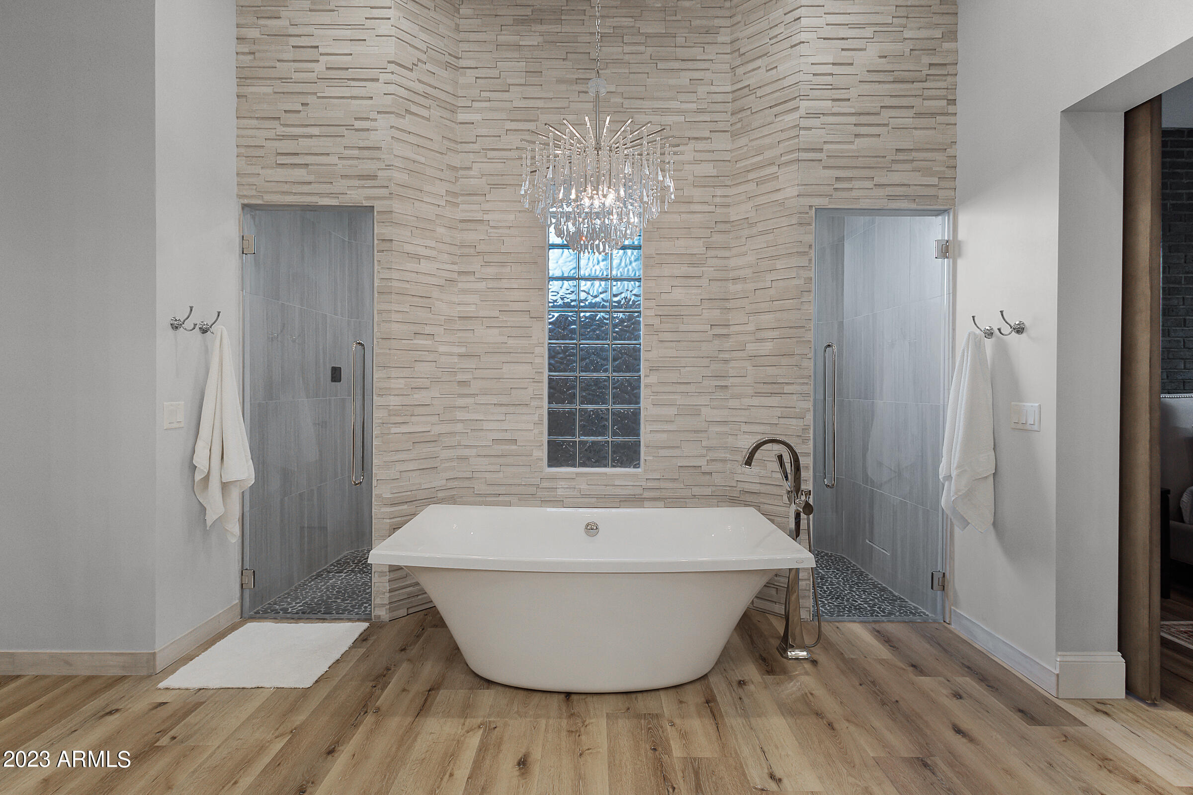 3518 E KENWOOD Street