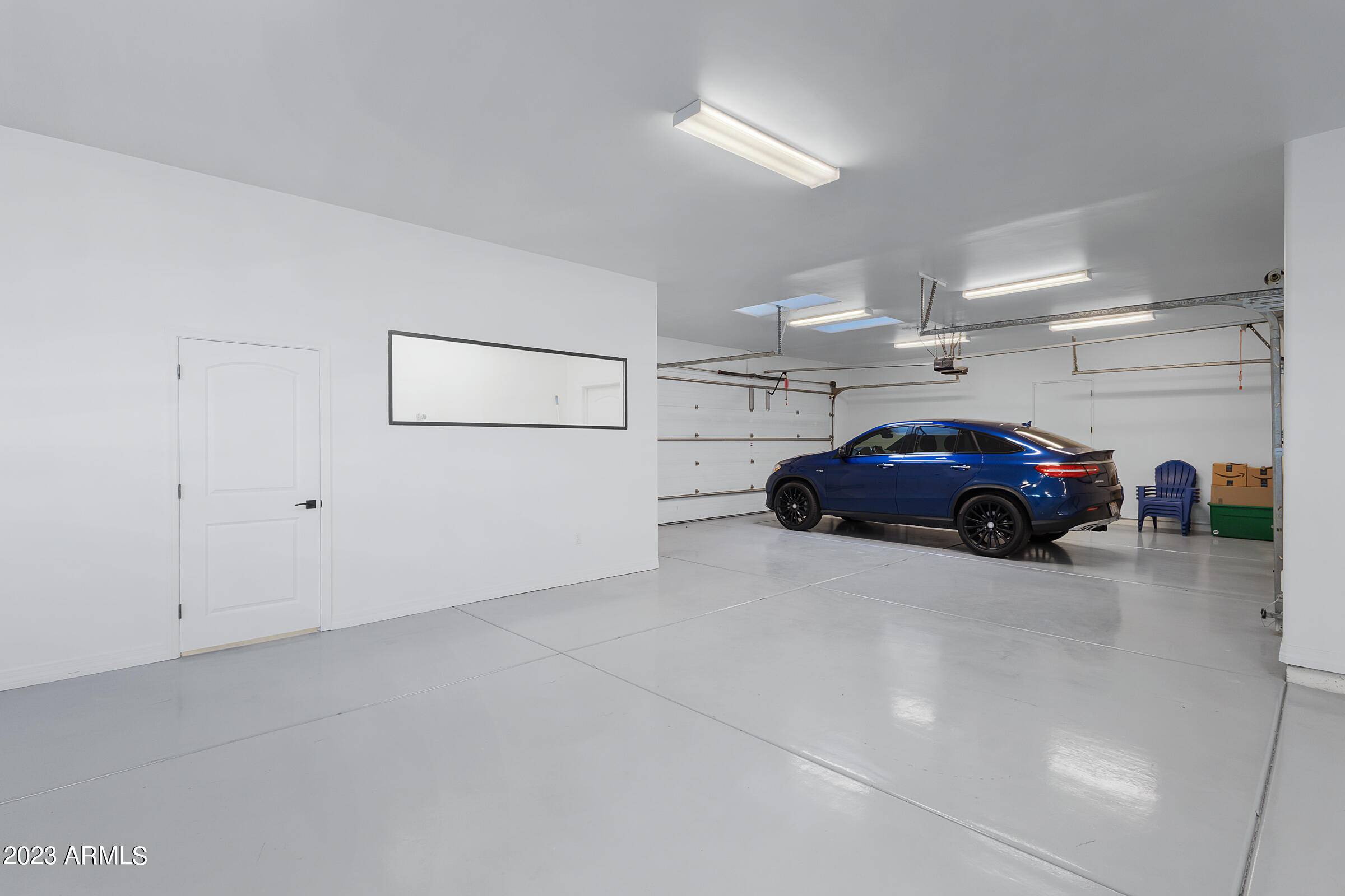 3518 E KENWOOD Street