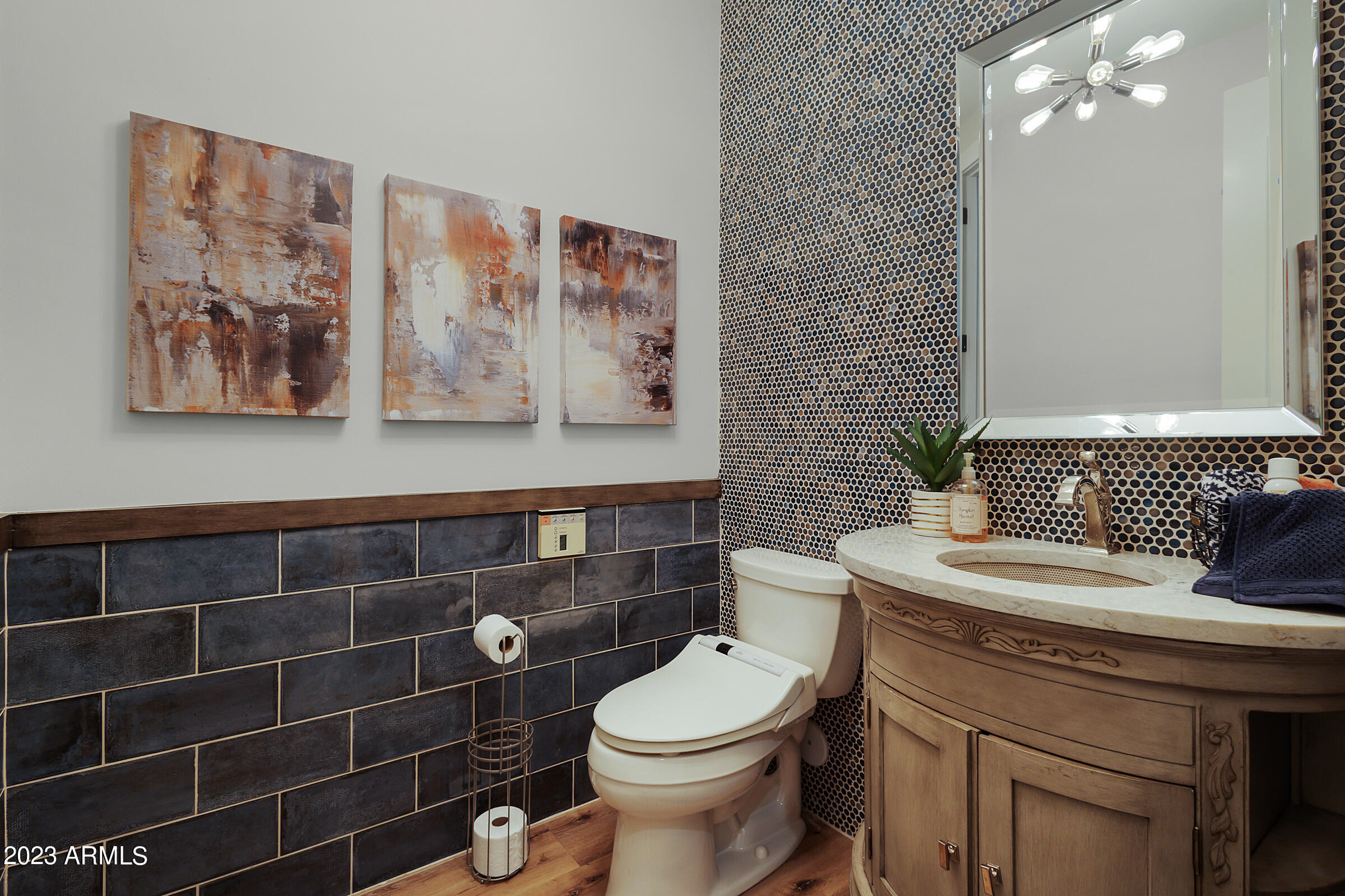 3518 E KENWOOD Street