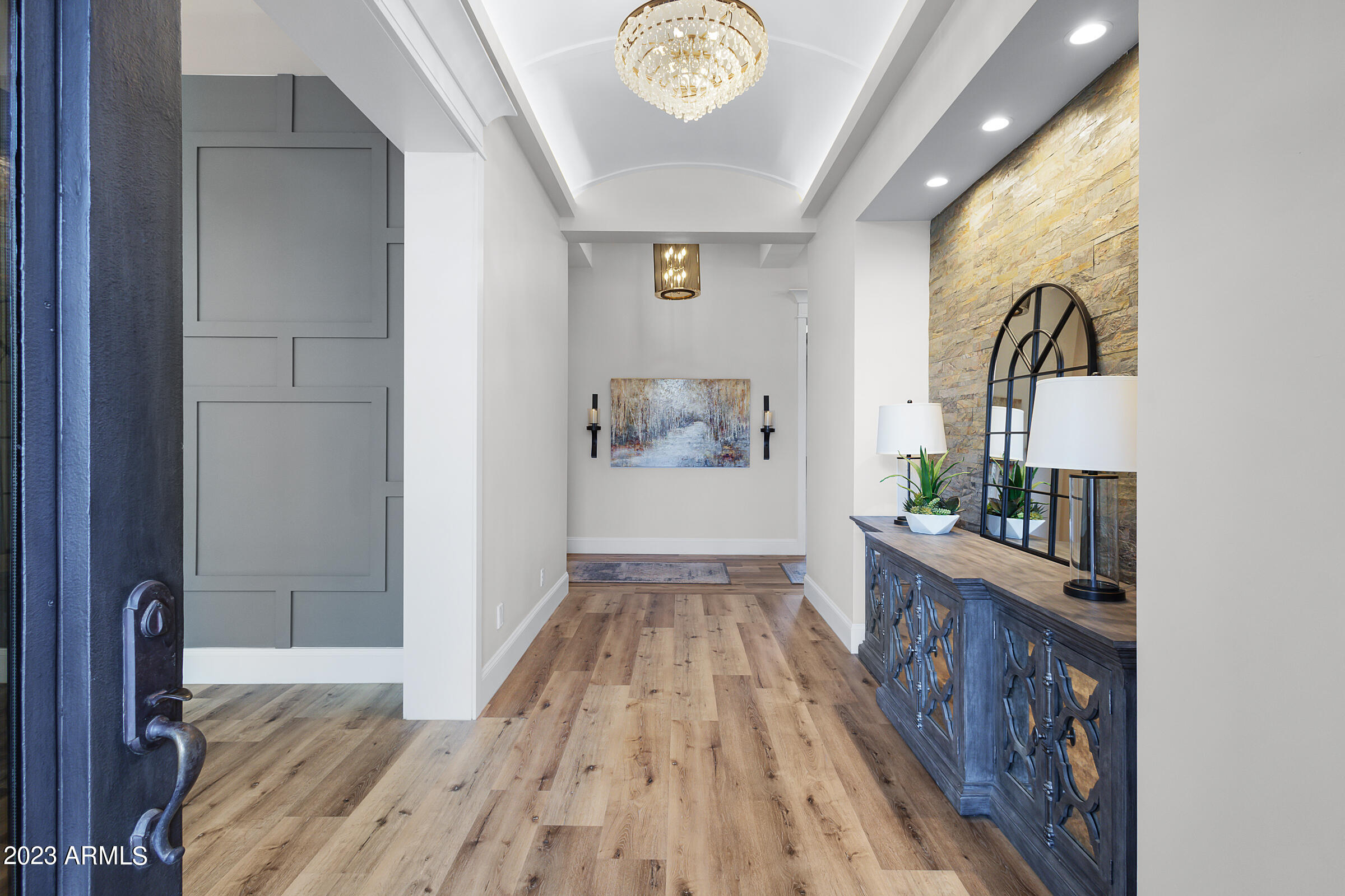 3518 E KENWOOD Street