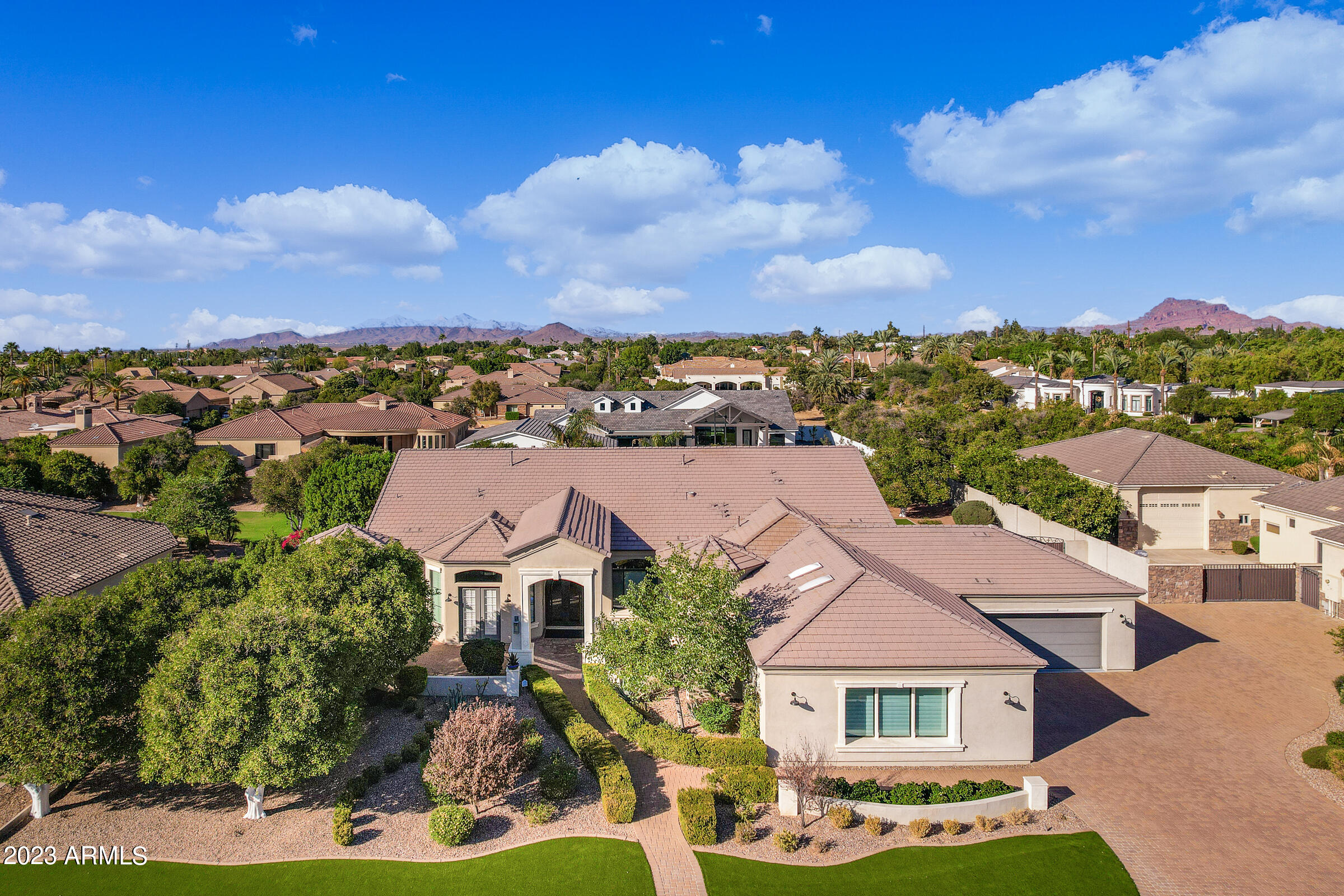 3518 E KENWOOD Street