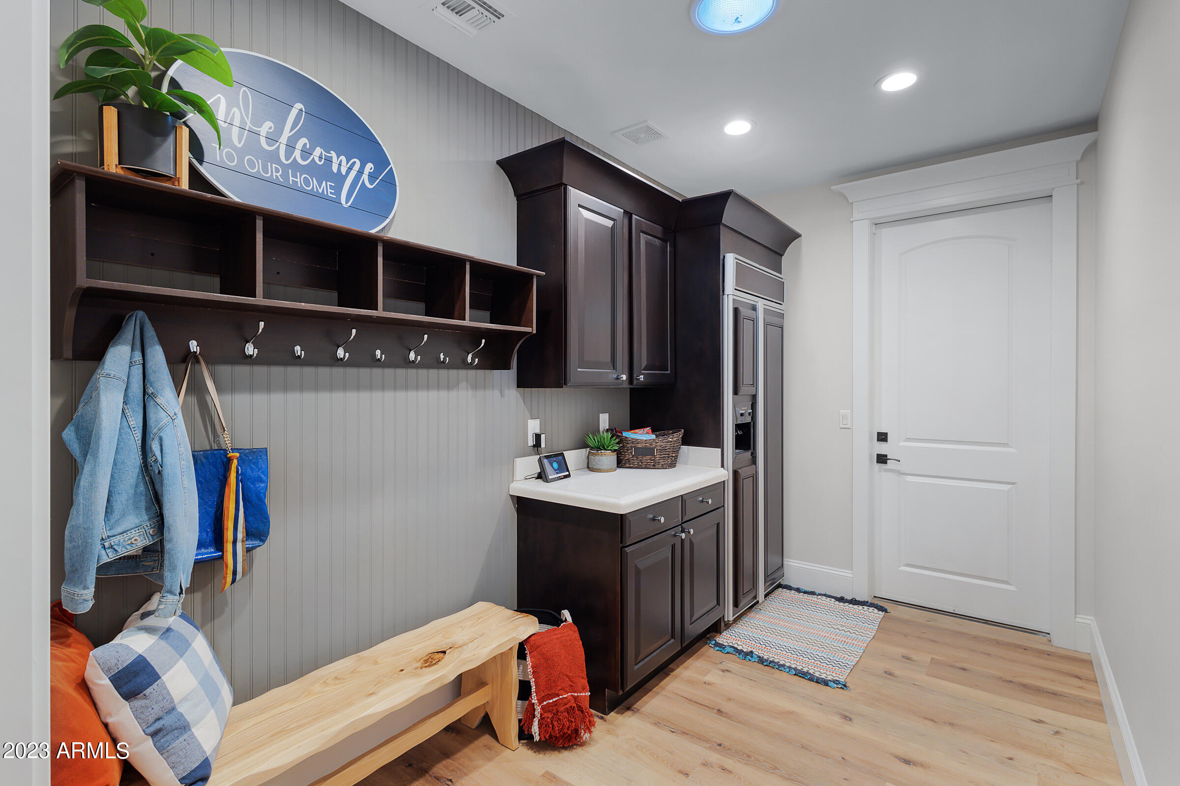 3518 E KENWOOD Street