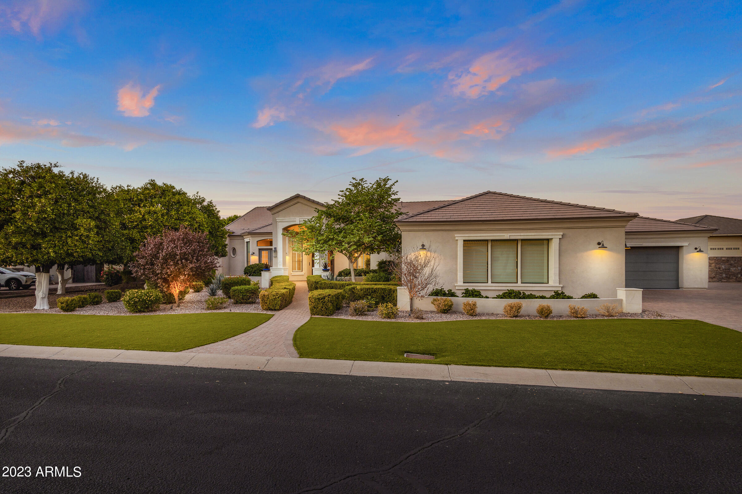 3518 E KENWOOD Street