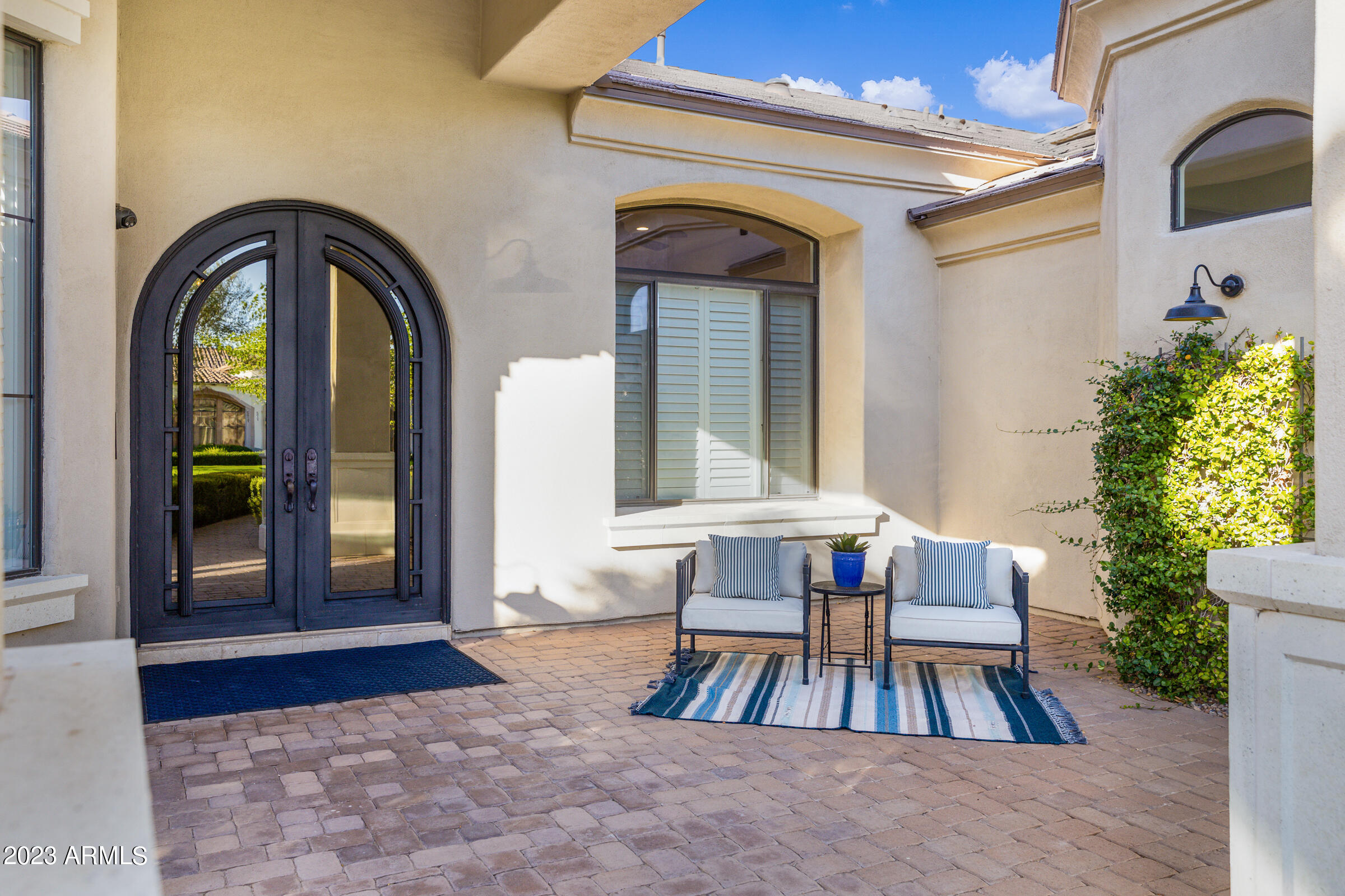 3518 E KENWOOD Street