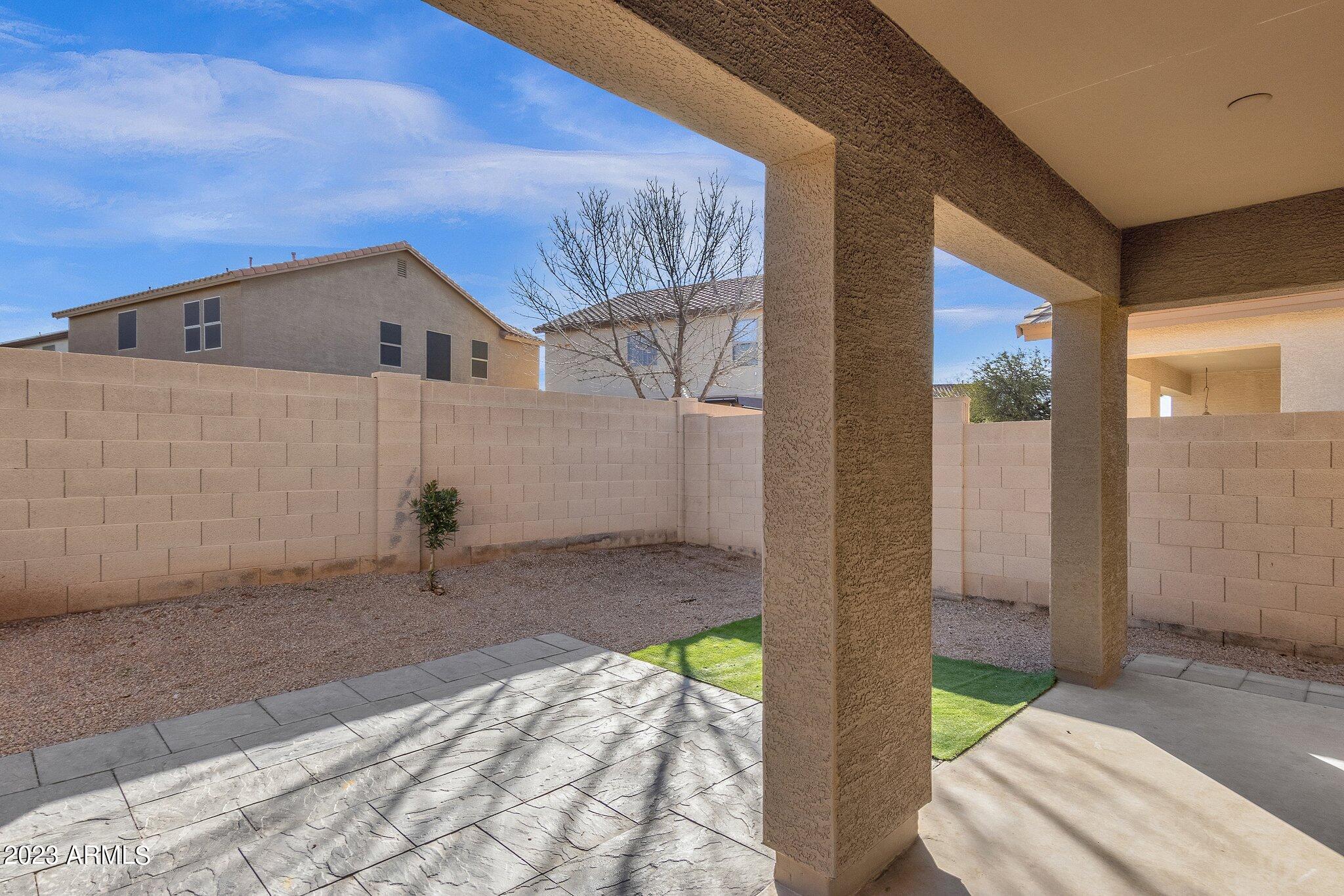1843 S SWAN Drive